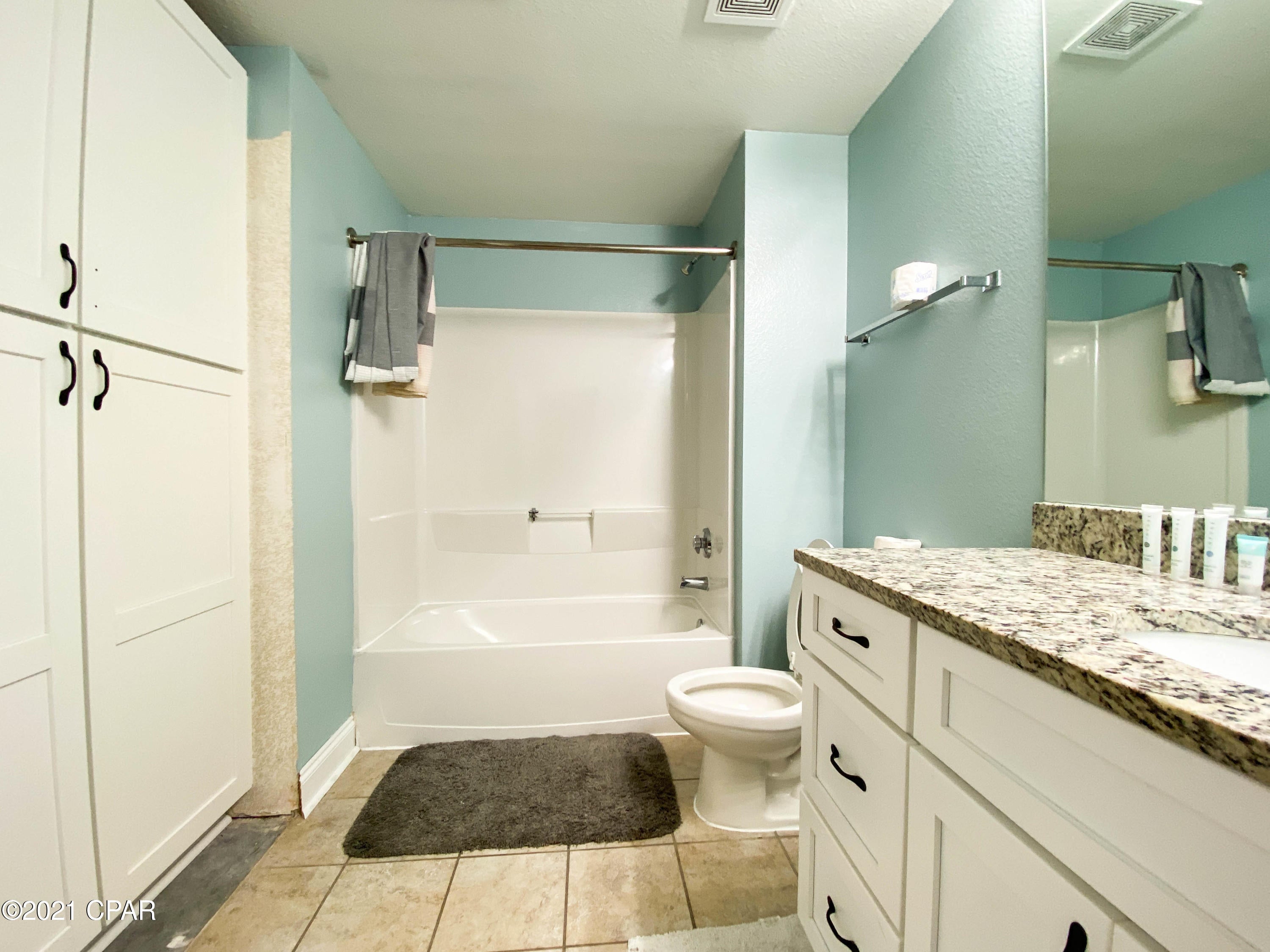 Laketown Wharf - Residential