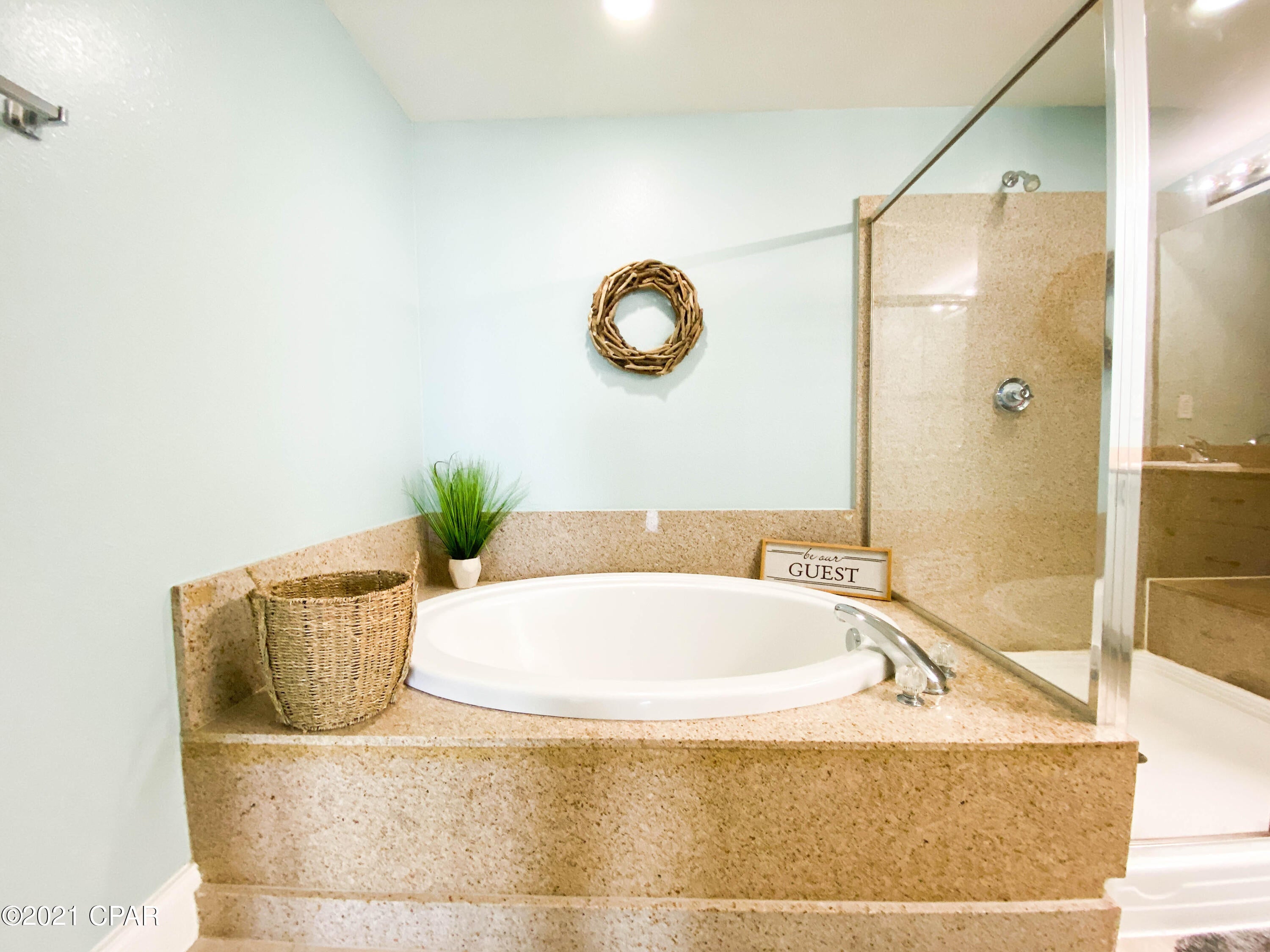 Laketown Wharf - Residential