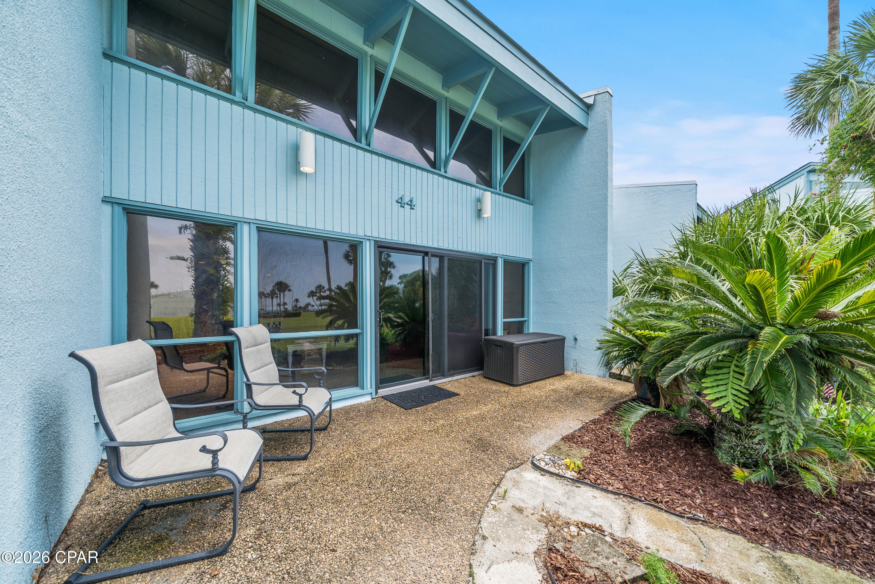 Sunnyside Beach & Tennis Condo - Residential