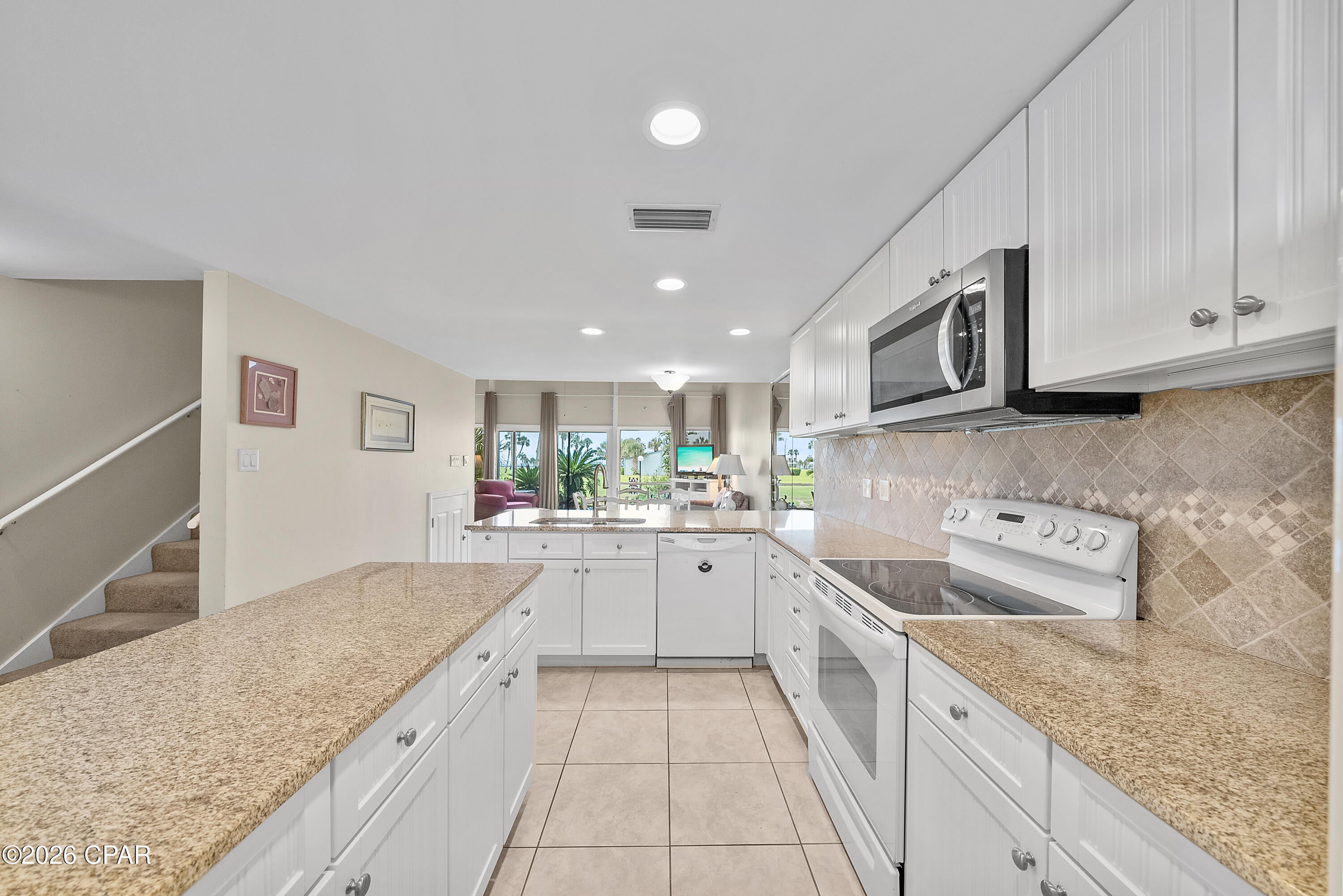 Sunnyside Beach & Tennis Condo - Residential
