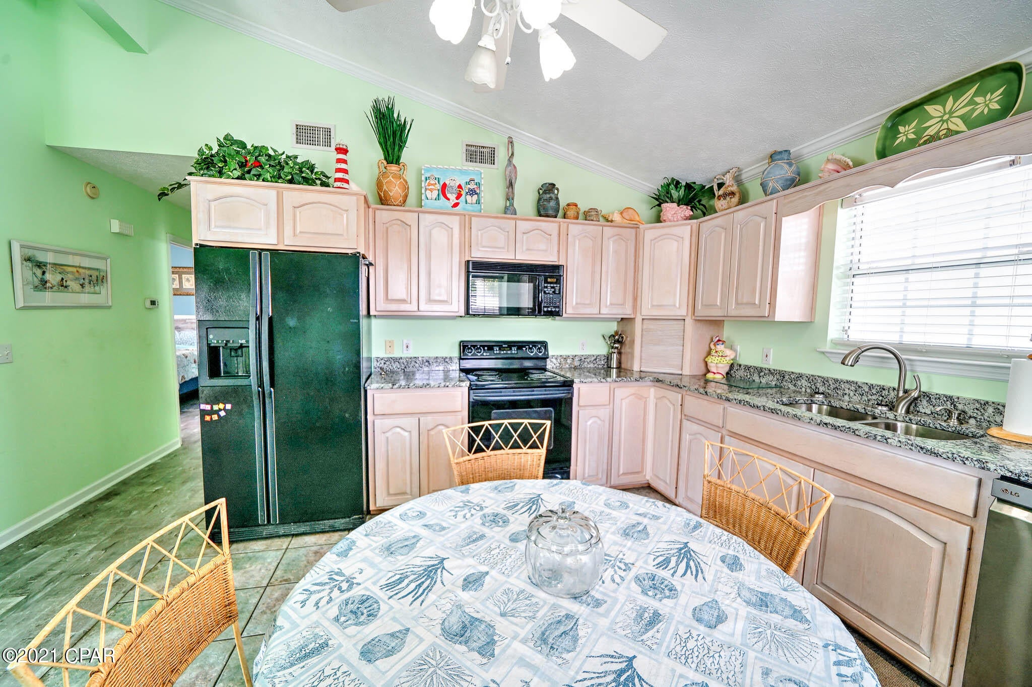 Venture Out Travel Trail - Residential