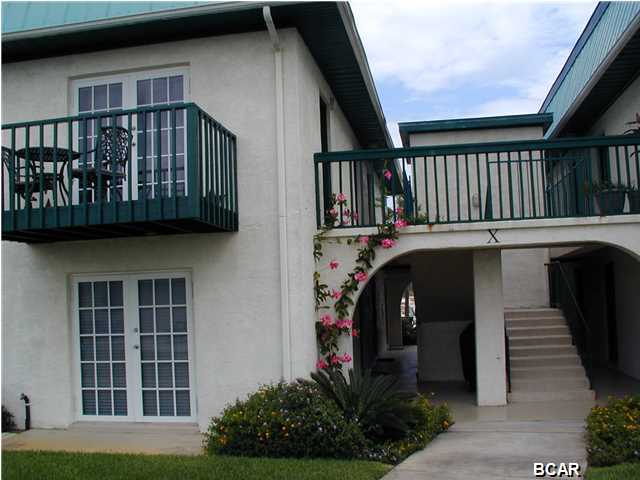 For rent. Updated 2nd floor condo with amazing sunset views overlooking St. Andrews Bay in Panama City. The condo has a spacious living room with french doors to the balcony. Ceramic tile flooring throughout with large master bedroom and walk-in closet. Kitchen offers refrigerator, stove/oven, dishwasher, microwave. All-in-one Washer/Dryer included. 



Basic Cable, water, sewer, garbage included in rent. Small pet under 24 lbs considered with non-refundable $250.00 pet fee. Washer/dryer included. Landmark condominiums are within easy walking distance to restaurants such as the Captains Table, Uncle Ernies, Hunts Oyster Bar and the newly opened Shrimp Boat. Come see this neat complex that sits alongside St. Andrews Bay and features 2 pools, a private beach, and 7 beautifully landscaped acres. This complex is quiet and offers the best of Bay living with easy access to the Gulf of Mexico.