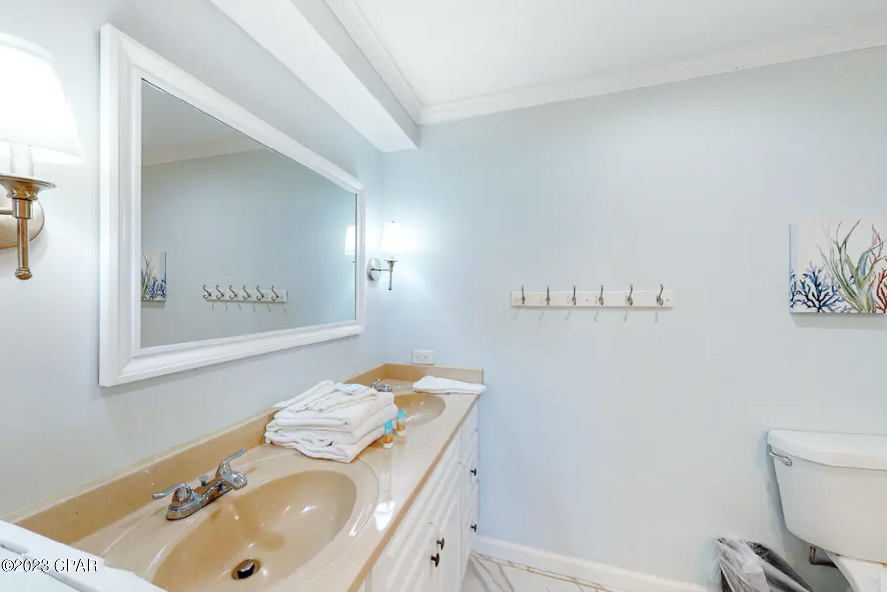 Fontainebleau Terrace - Residential