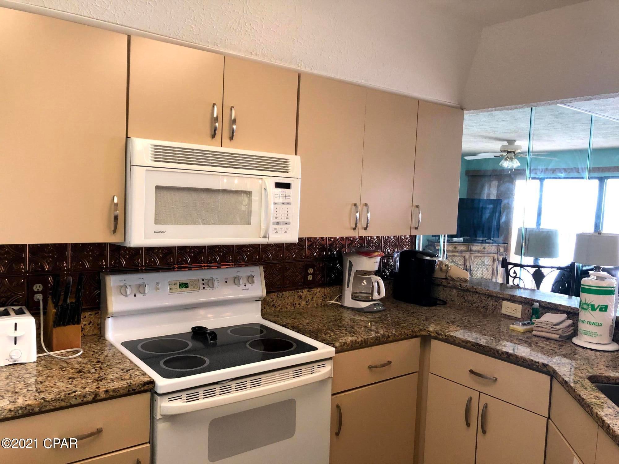 Summerhouse Condo. - Residential