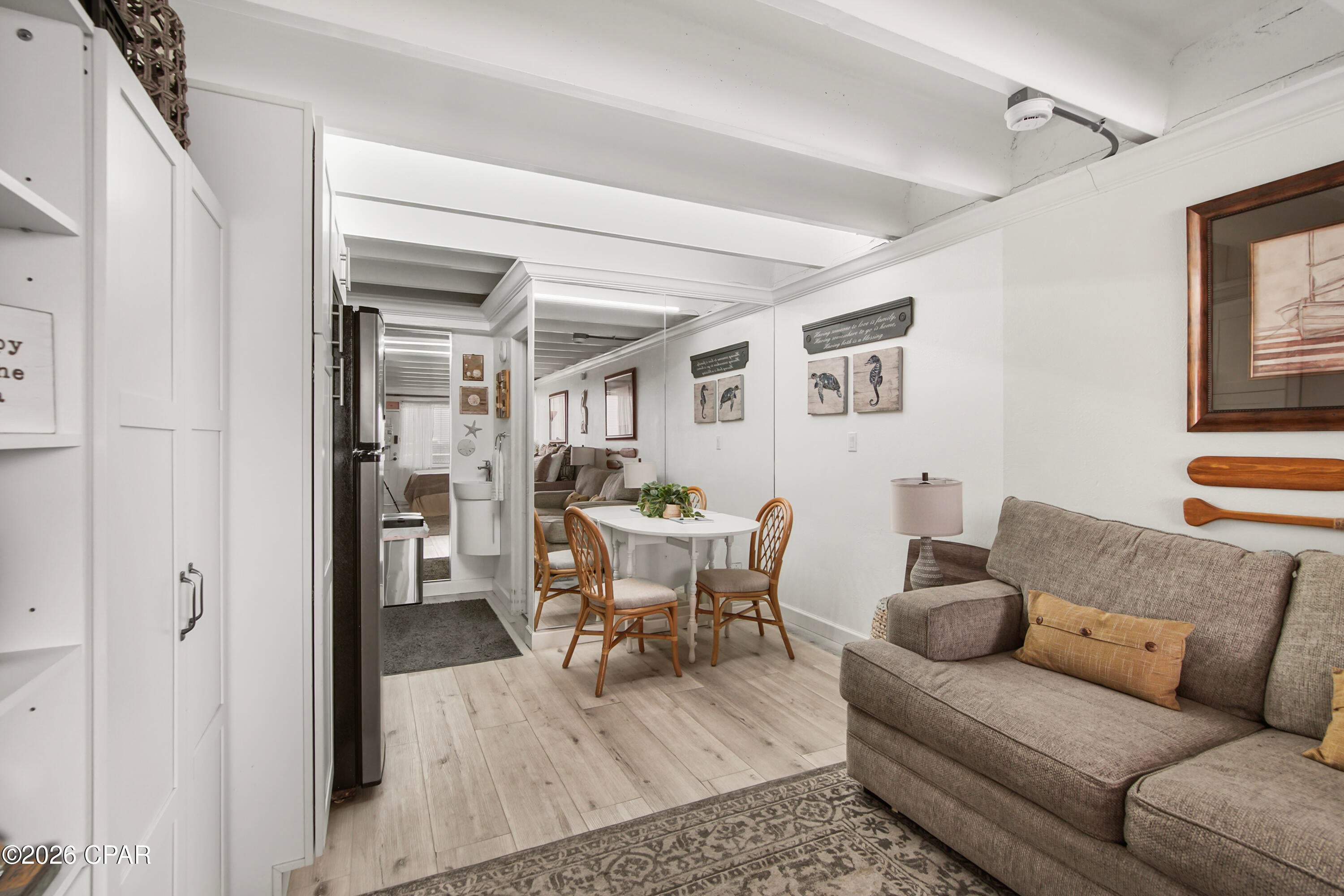 Fontainebleau Terrace - Residential