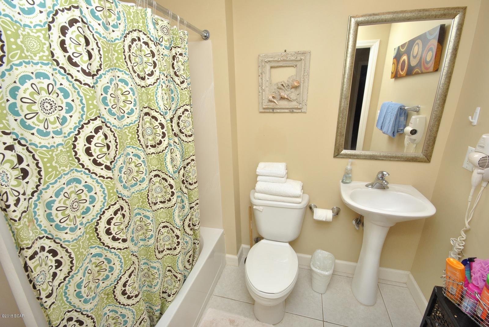 Splash Condo - Residential