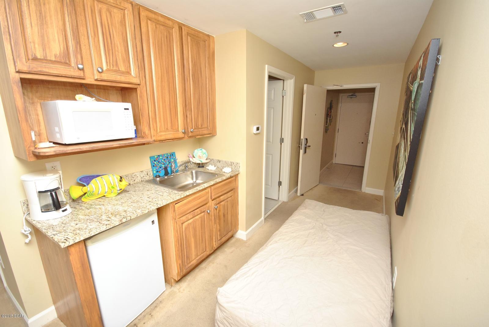 Splash Condo - Residential