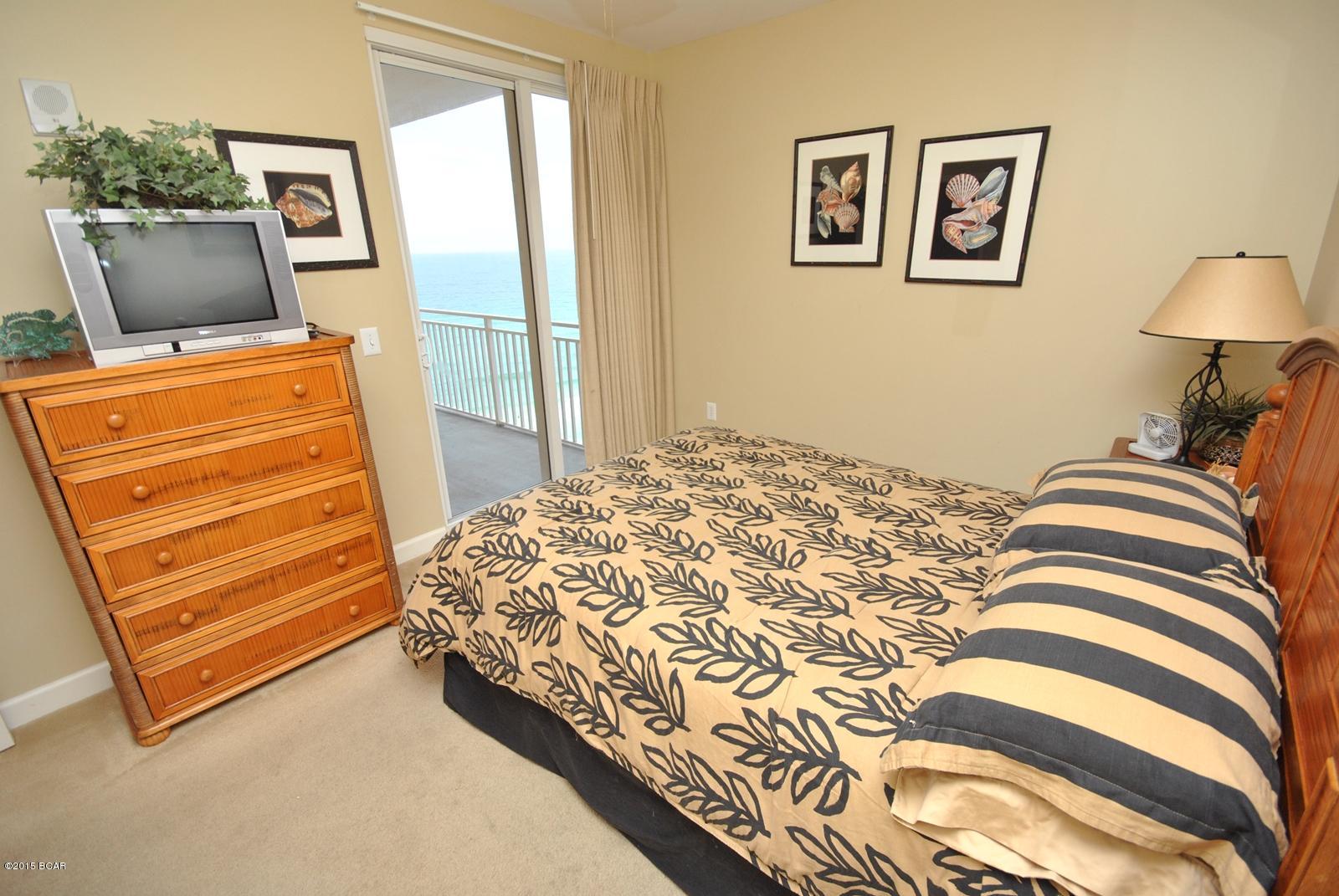 Splash Condo - Residential