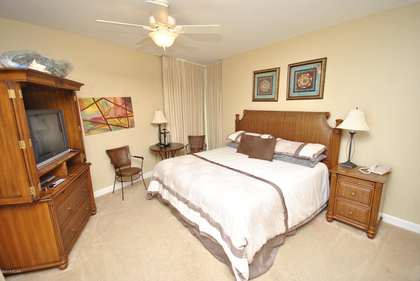 Splash Condo - Residential