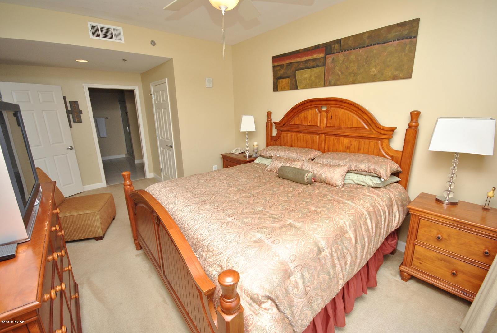 Splash Condo - Residential
