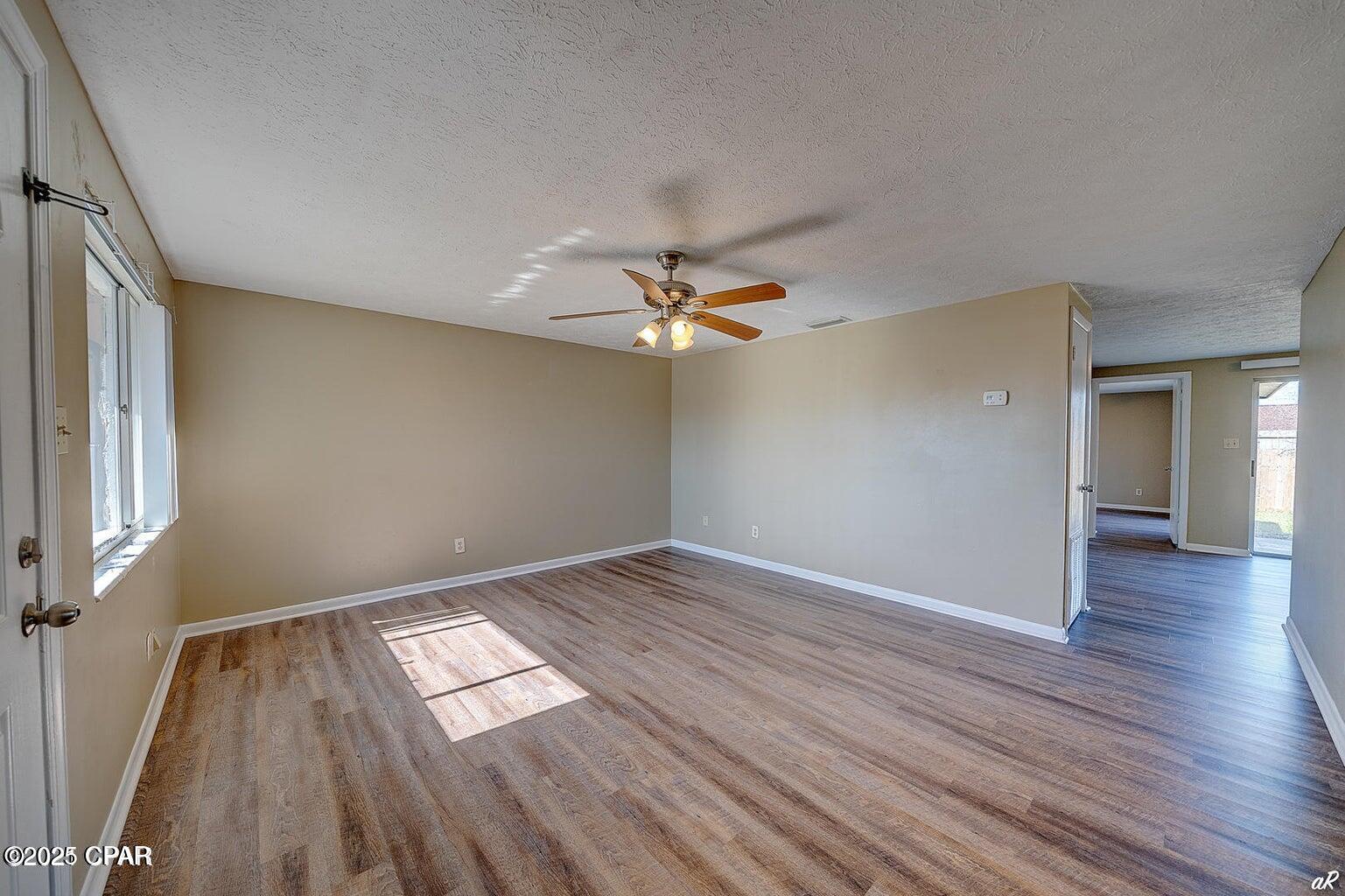 [No Recorded Subdiv] - Residential Lease