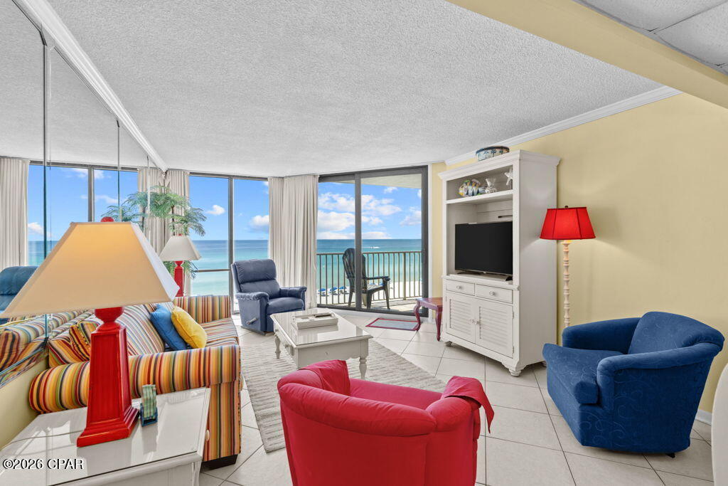 Leeward/Windward Condo - Residential