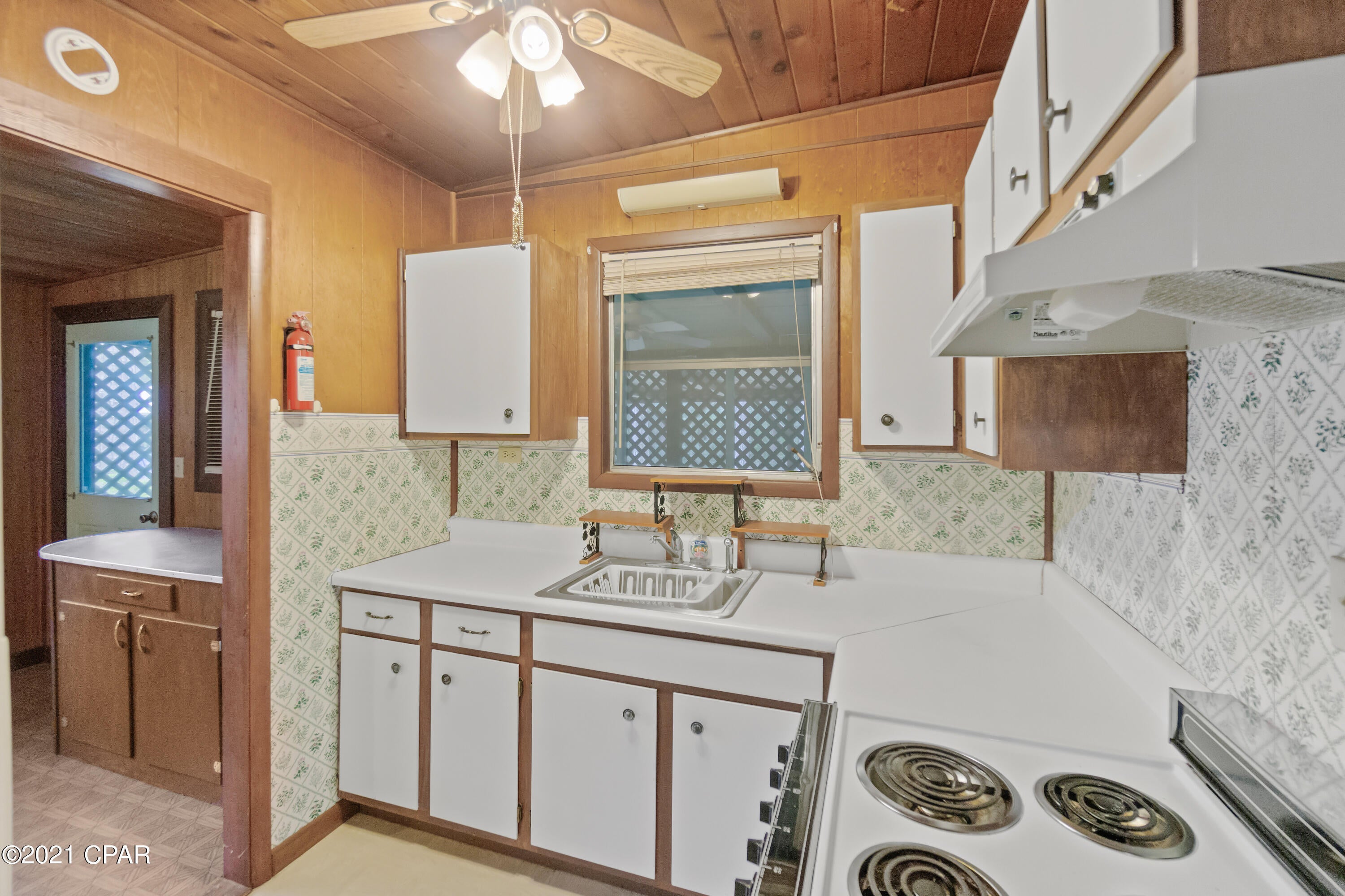 Redbug Lake - Residential