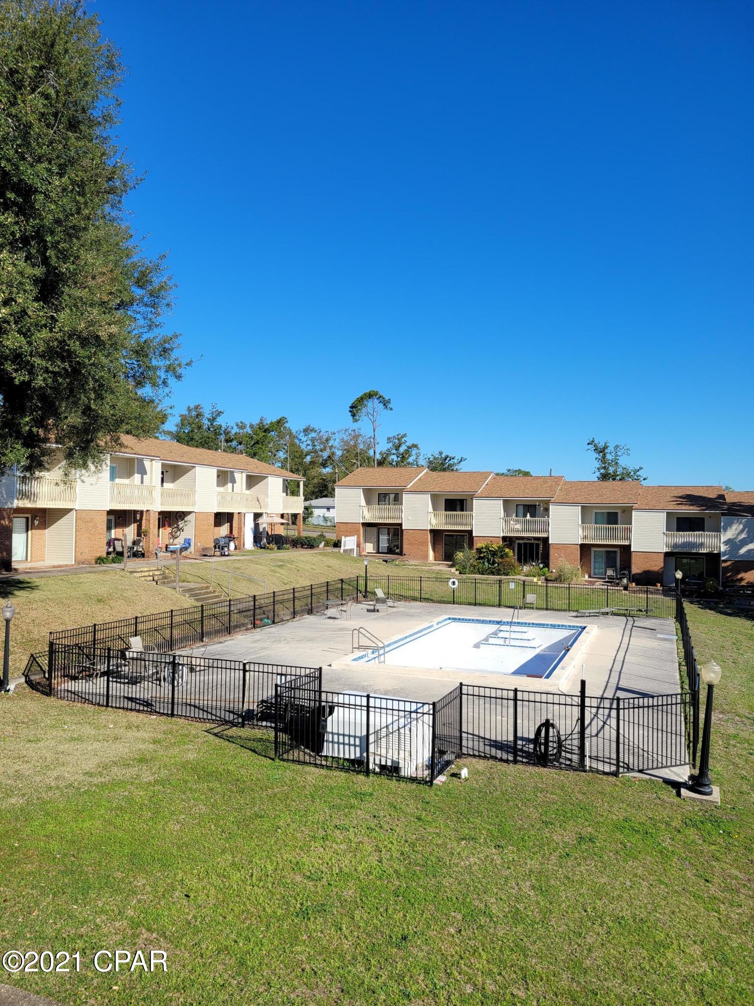 The Landings At Lake Caroline I - Residential Lease
