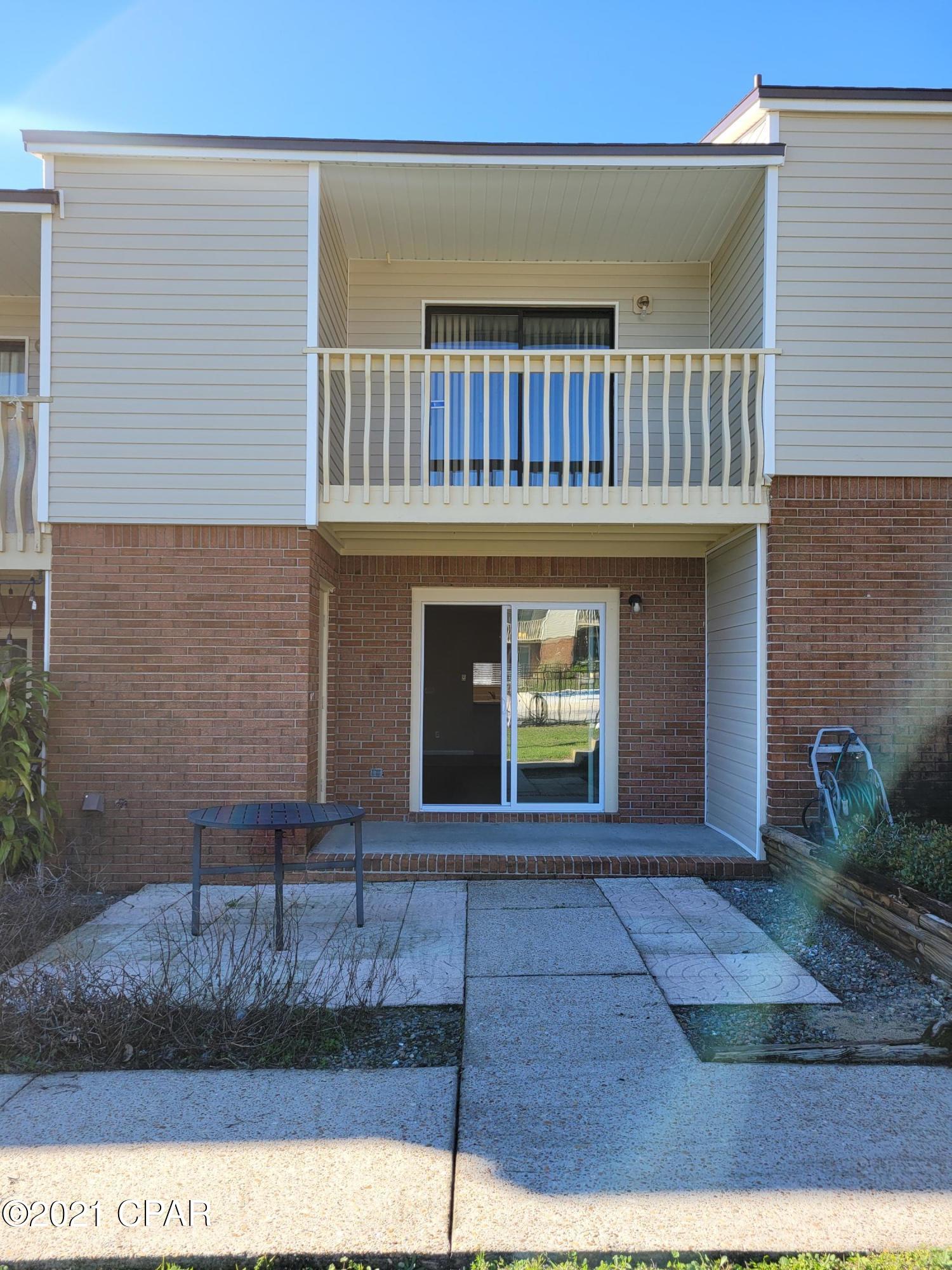 The Landings At Lake Caroline I - Residential Lease