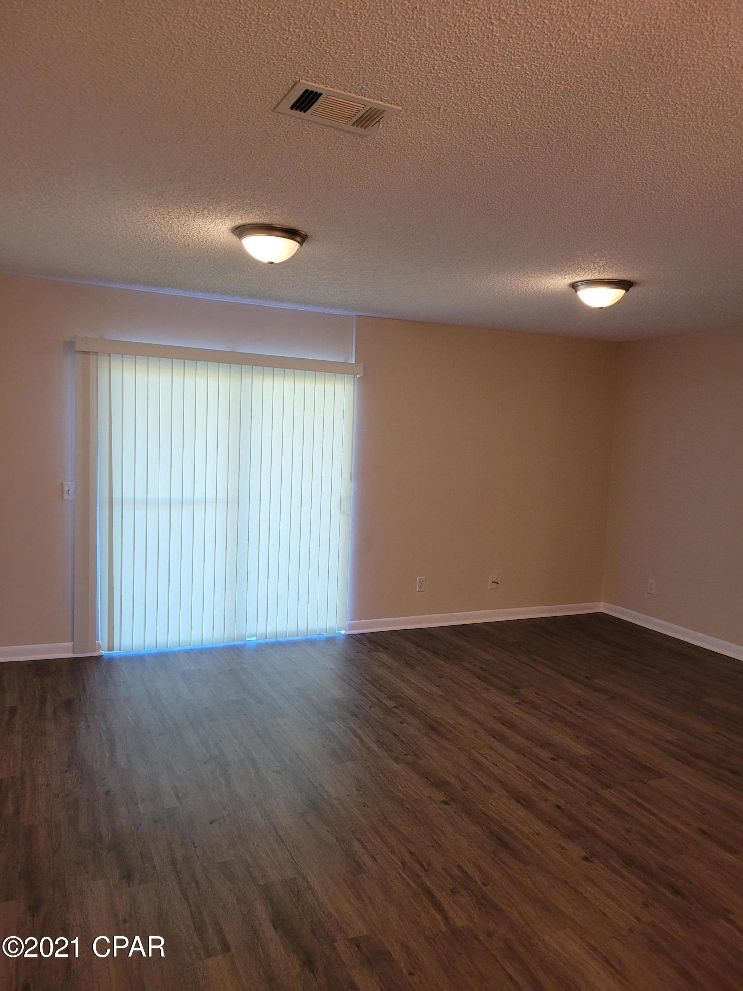 The Landings At Lake Caroline I - Residential Lease
