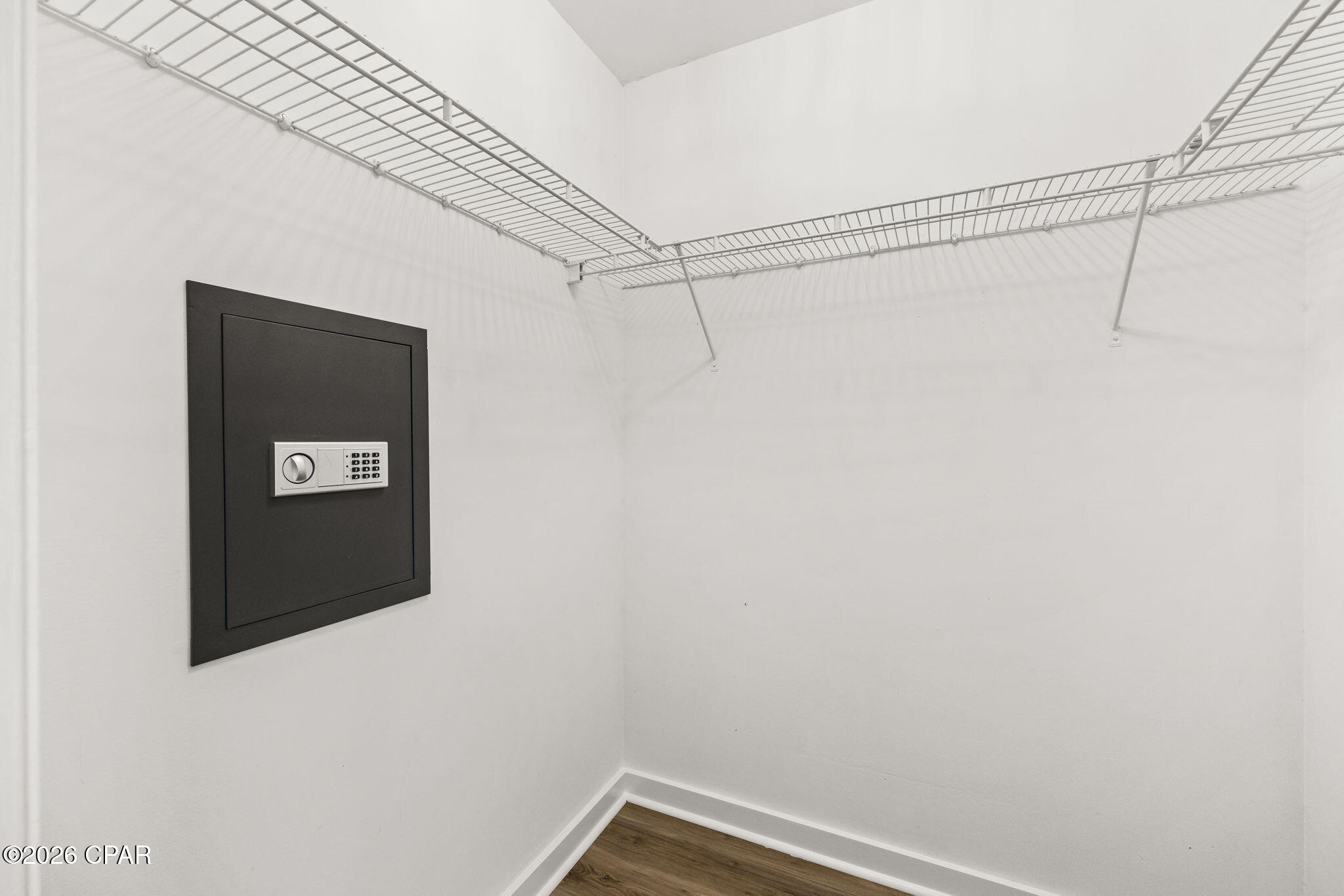 Jinks Sub U-1 - Residential