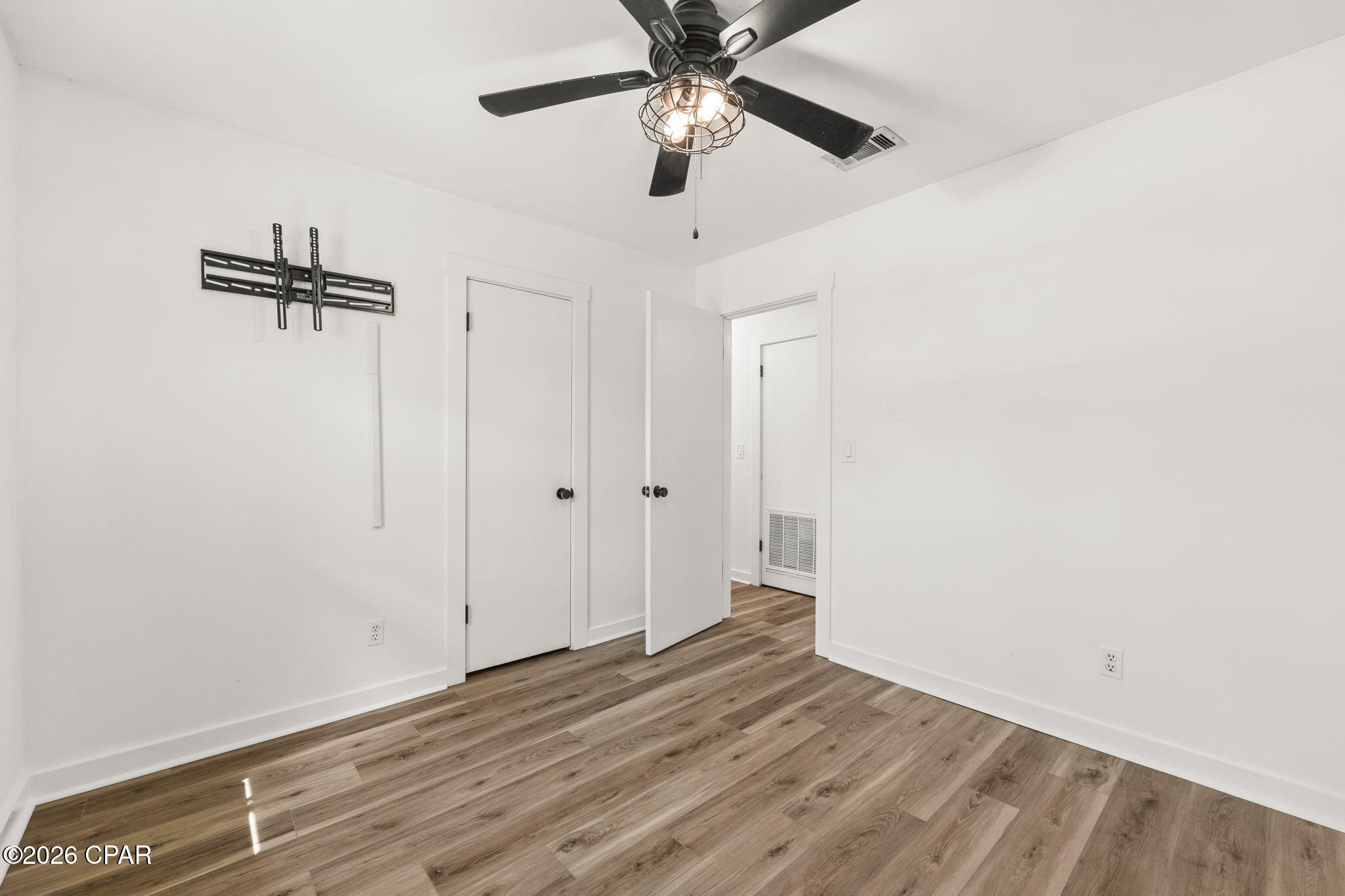 Jinks Sub U-1 - Residential