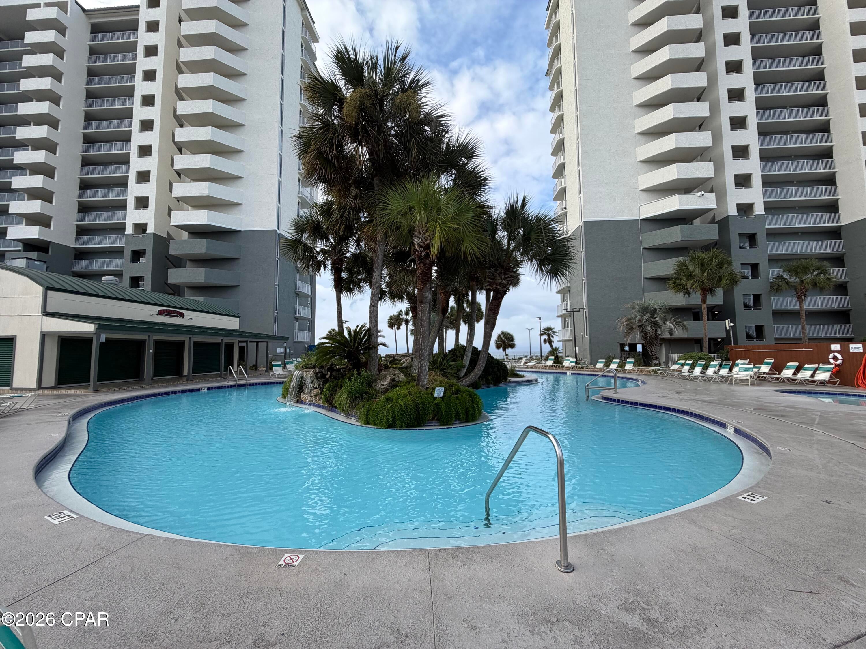 Long Beach Towers III - Residential