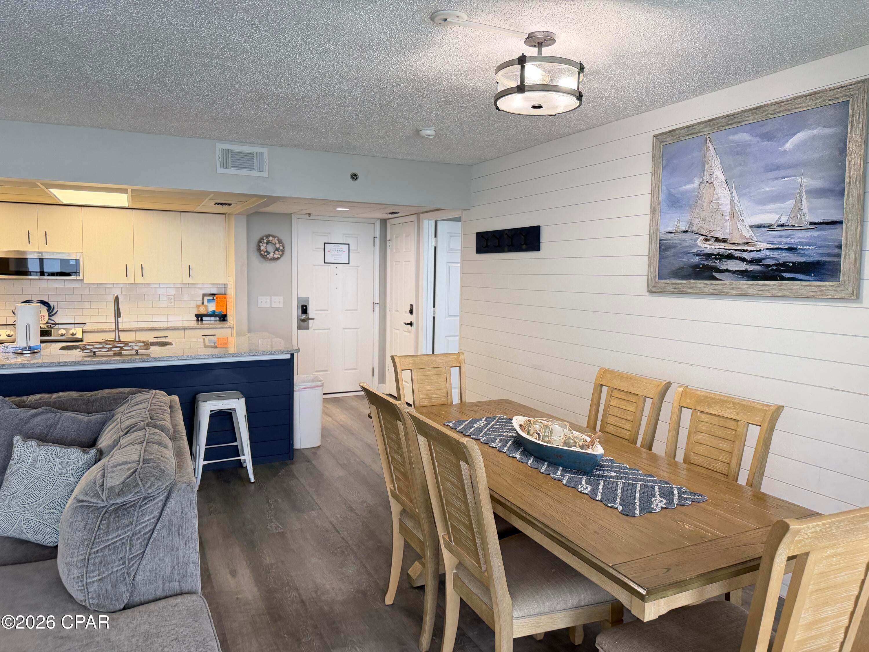 Long Beach Towers III - Residential
