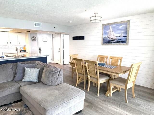 Long Beach Towers III - Residential