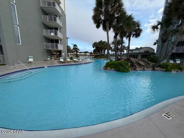 Long Beach Towers III - Residential