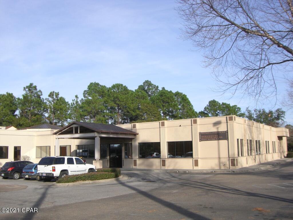 17264 square foot medical office building immediately adjacent to Gulf Coast Medical Center. The current tenant is Florida Cancer Affiliates / U.S. Oncology, which was acquired by McKesson (NYSE:MCK).  Long-term lease.  The seller is replacing the roof at seller's expense. Current NOI = $349,956.