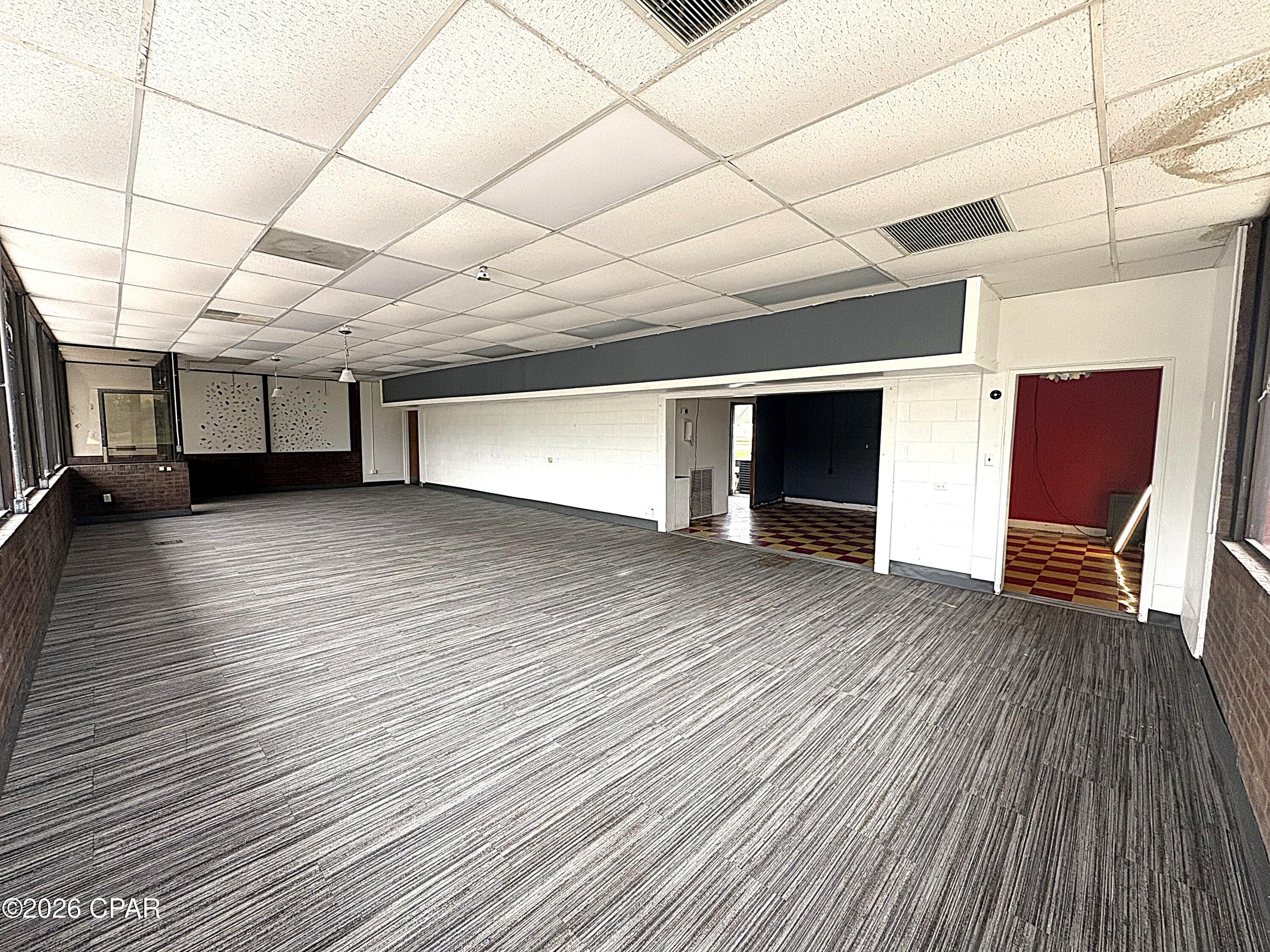 [No Recorded Subdiv] - Commercial Sale