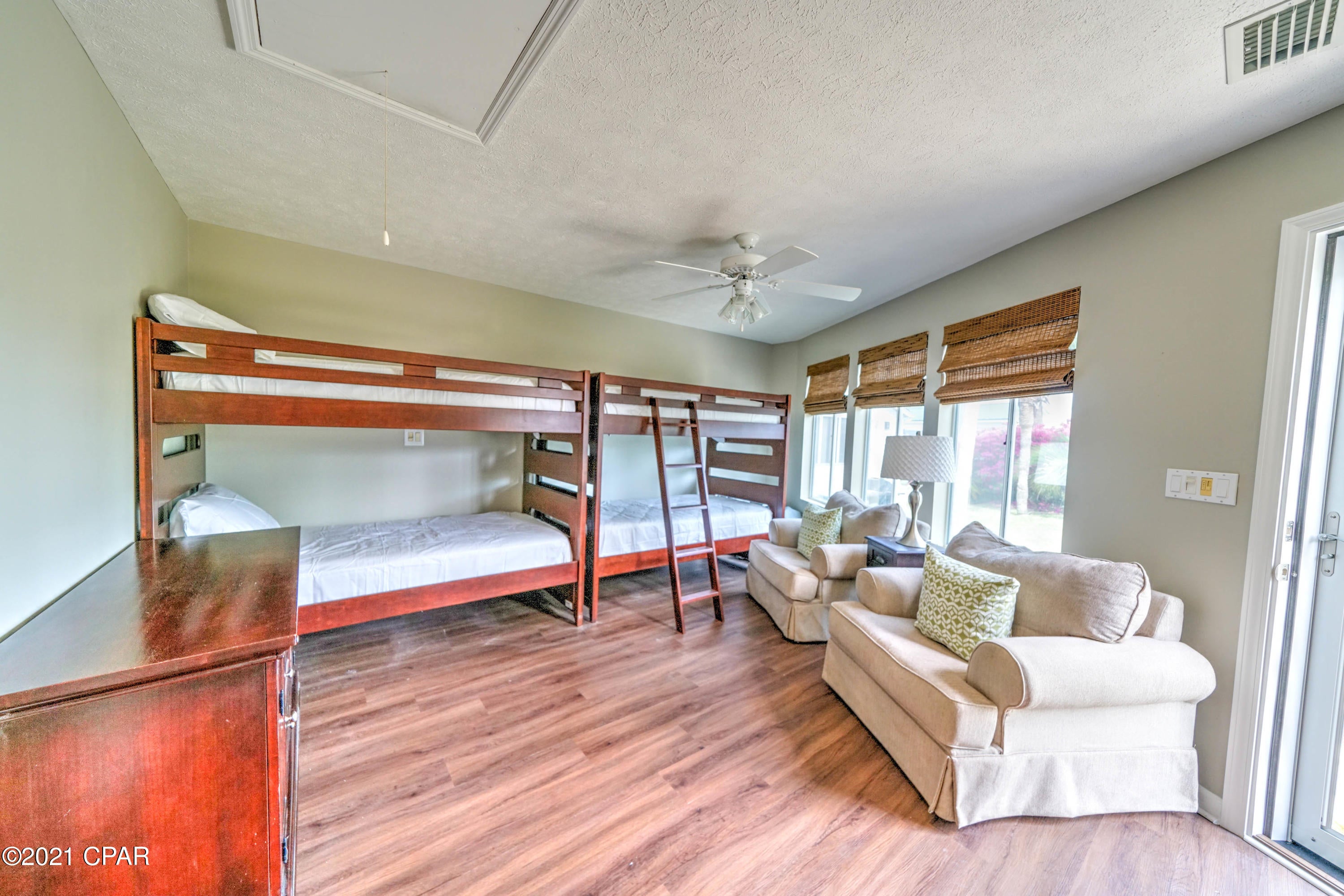 Venture Out Travel Trail - Residential