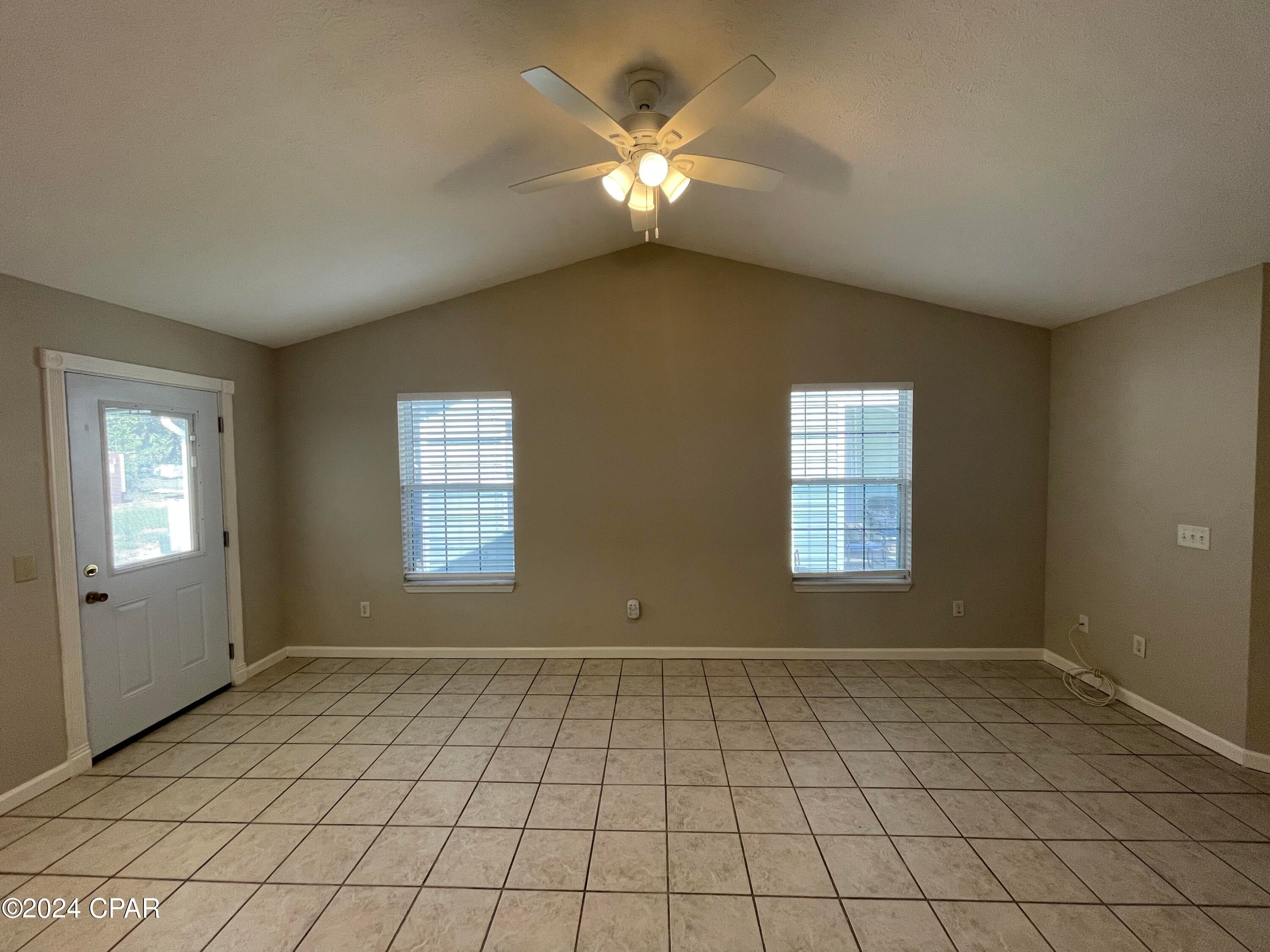 [No Recorded Subdiv] - Residential Lease