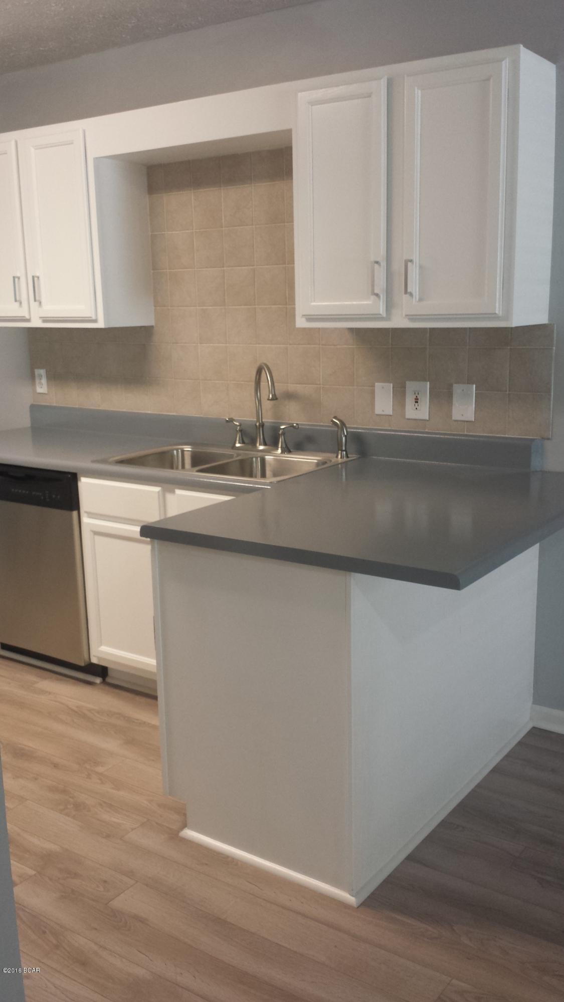 Treasure Cove Unit 1 - Residential Lease