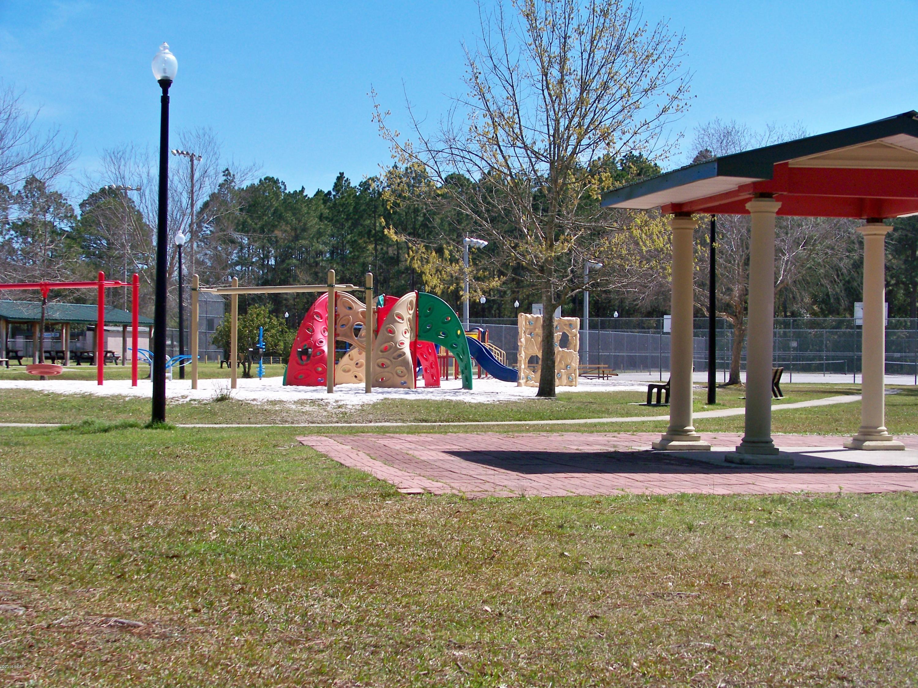 Pine Forest Est Ph 2 - Residential