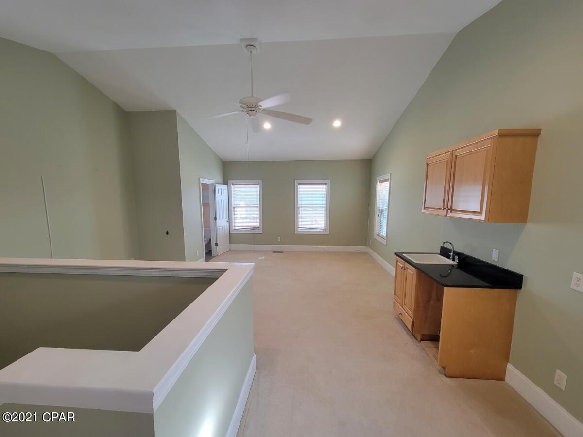 Holiday Beach Unit 16 - Residential Lease
