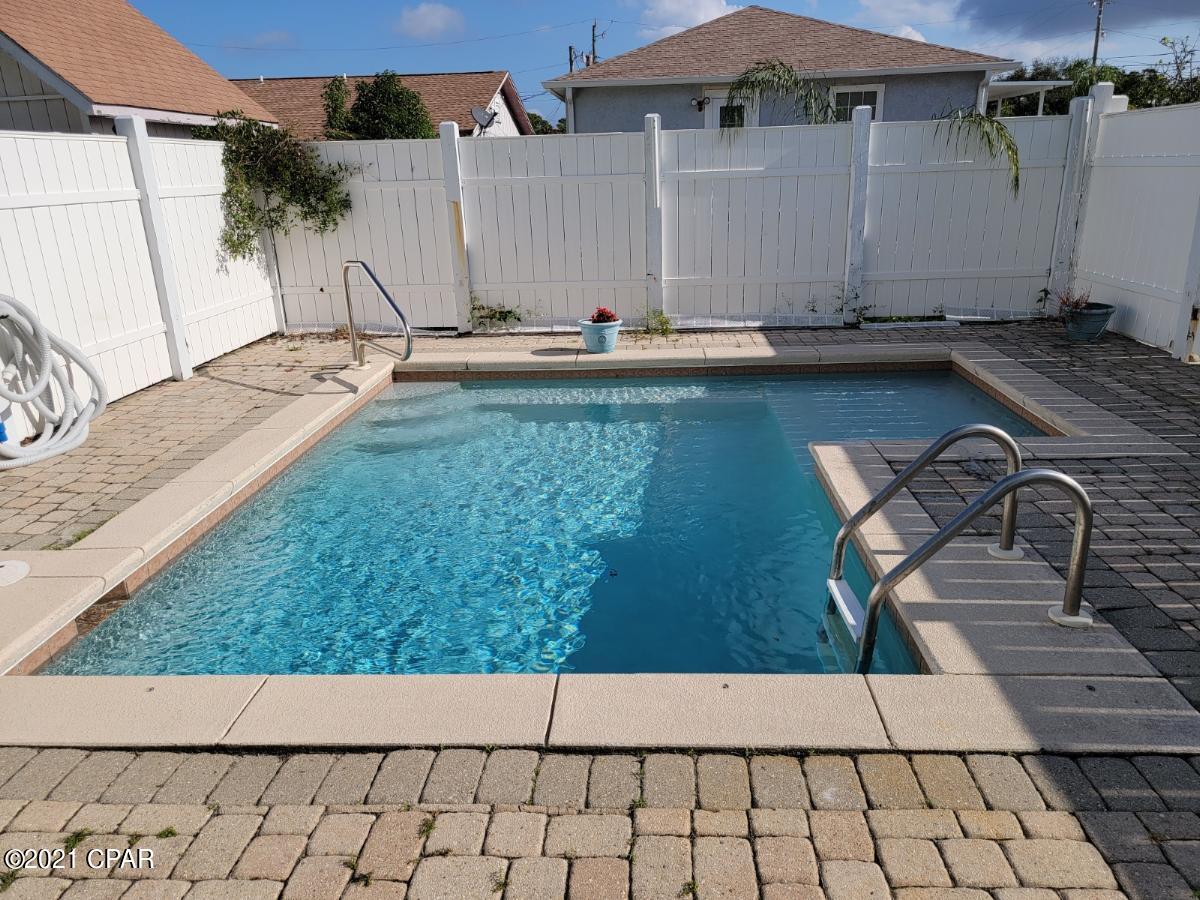 Holiday Beach Unit 16 - Residential Lease
