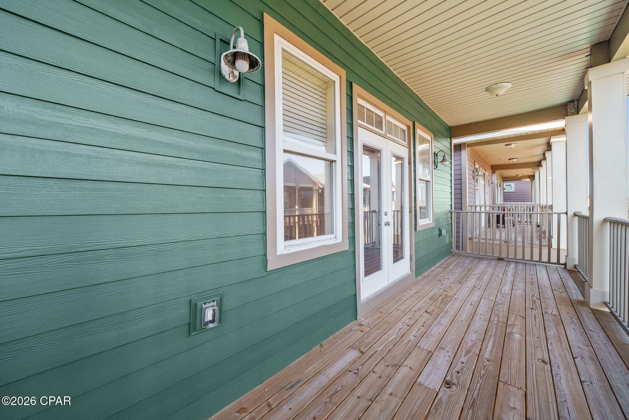Thomas Drive Park U-1 - Residential