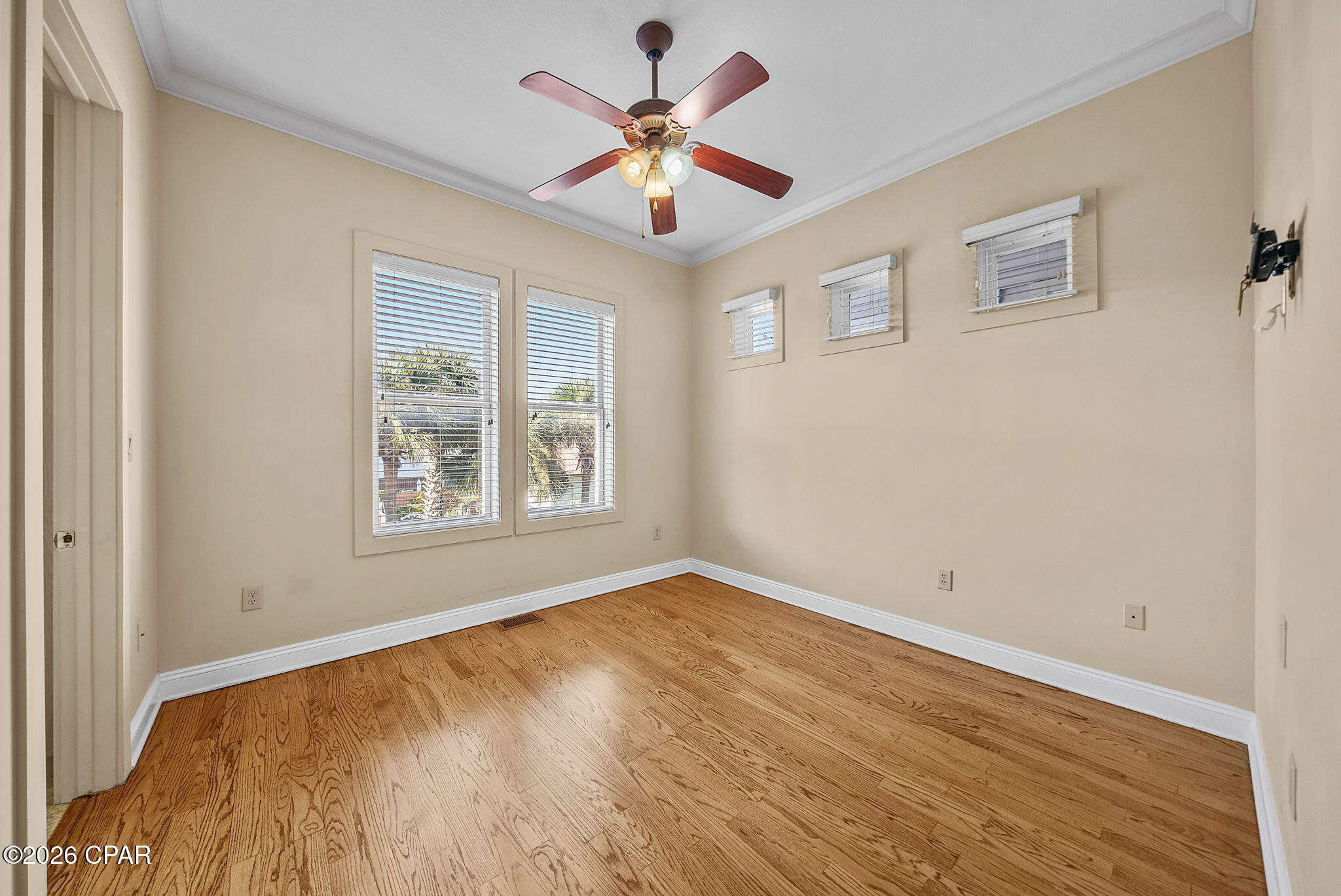 Thomas Drive Park U-1 - Residential
