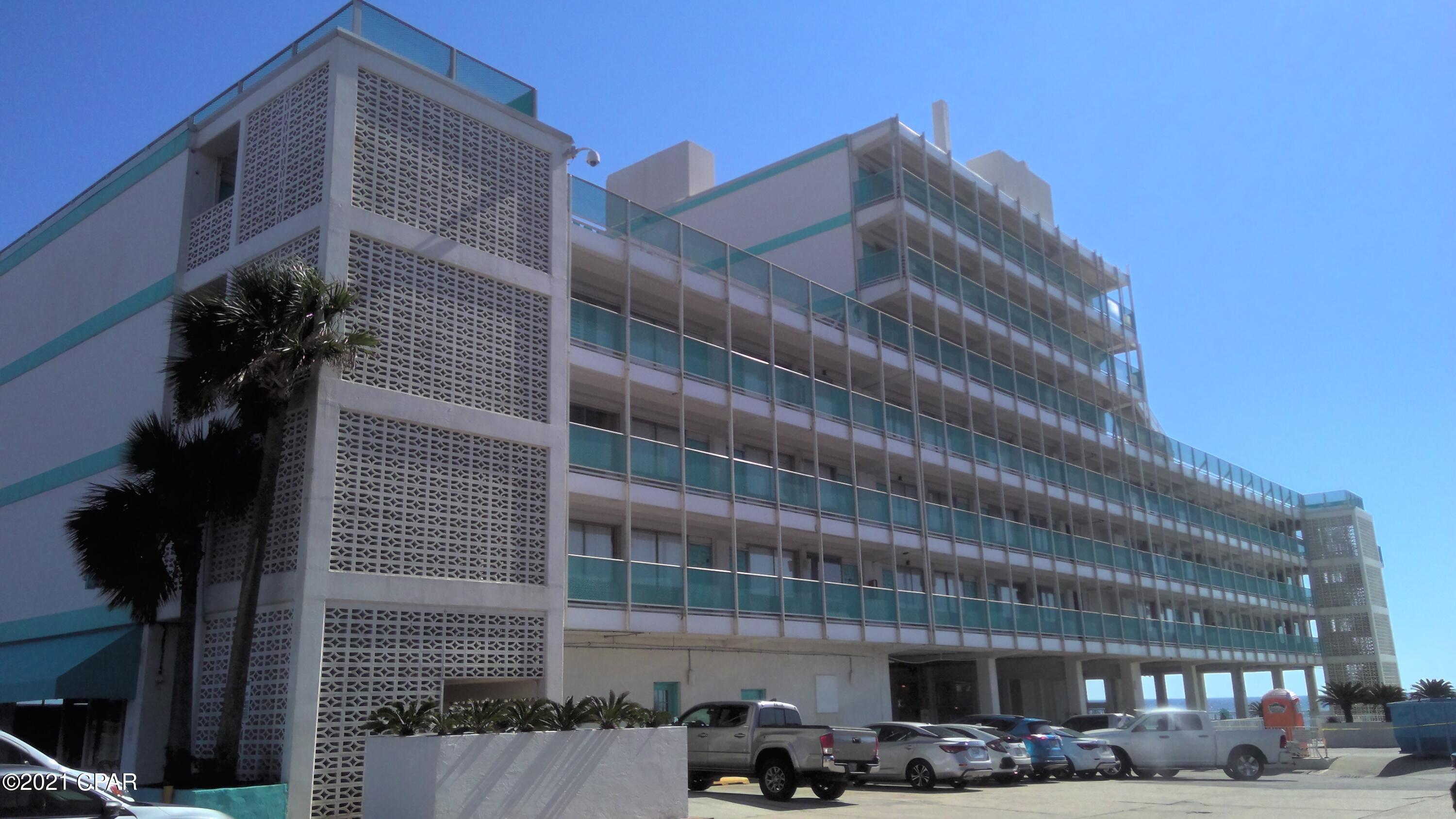 Fontainebleau Terrace - Residential