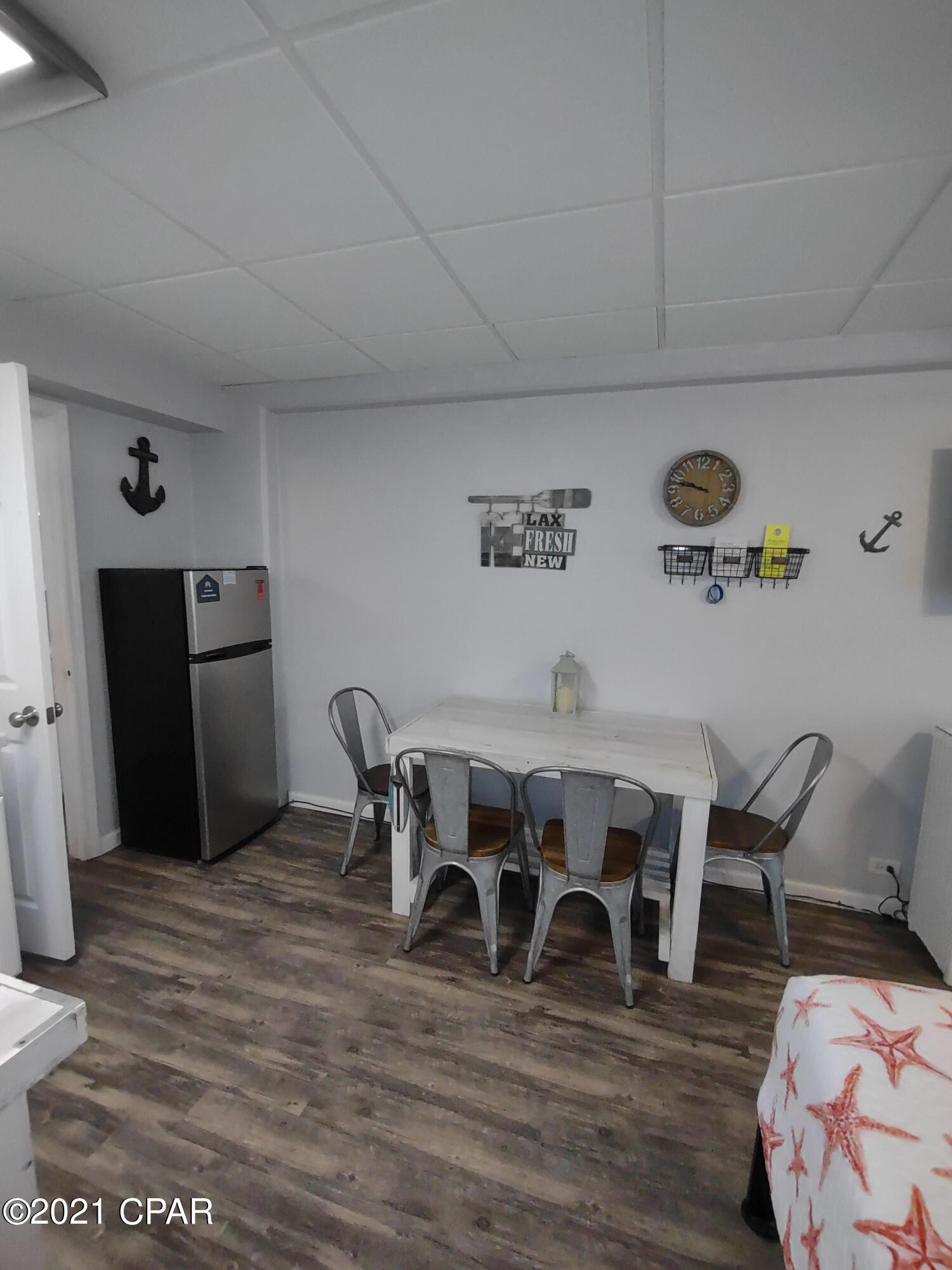 Fontainebleau Terrace - Residential