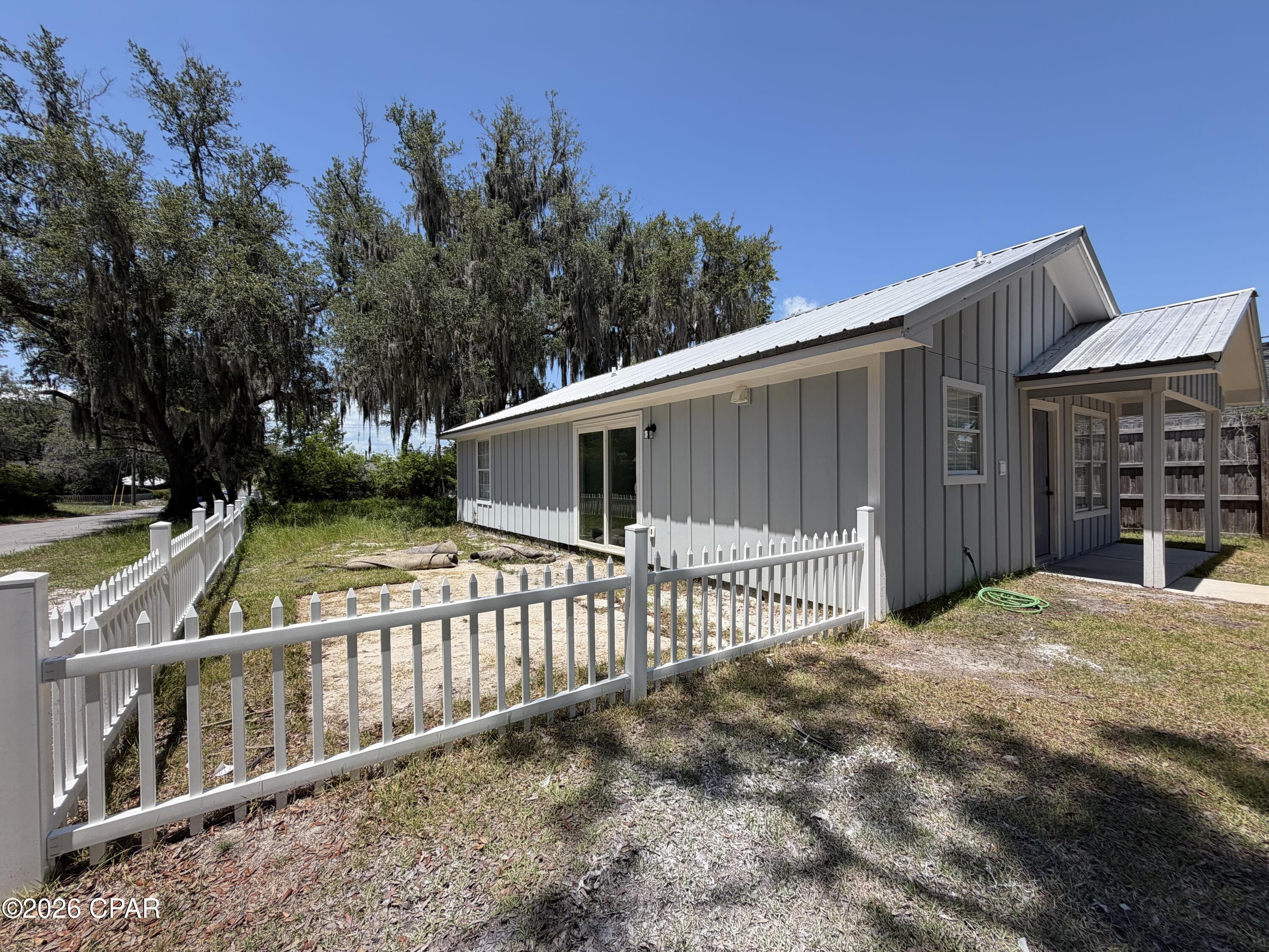 [No Recorded Subdiv] - Residential Lease