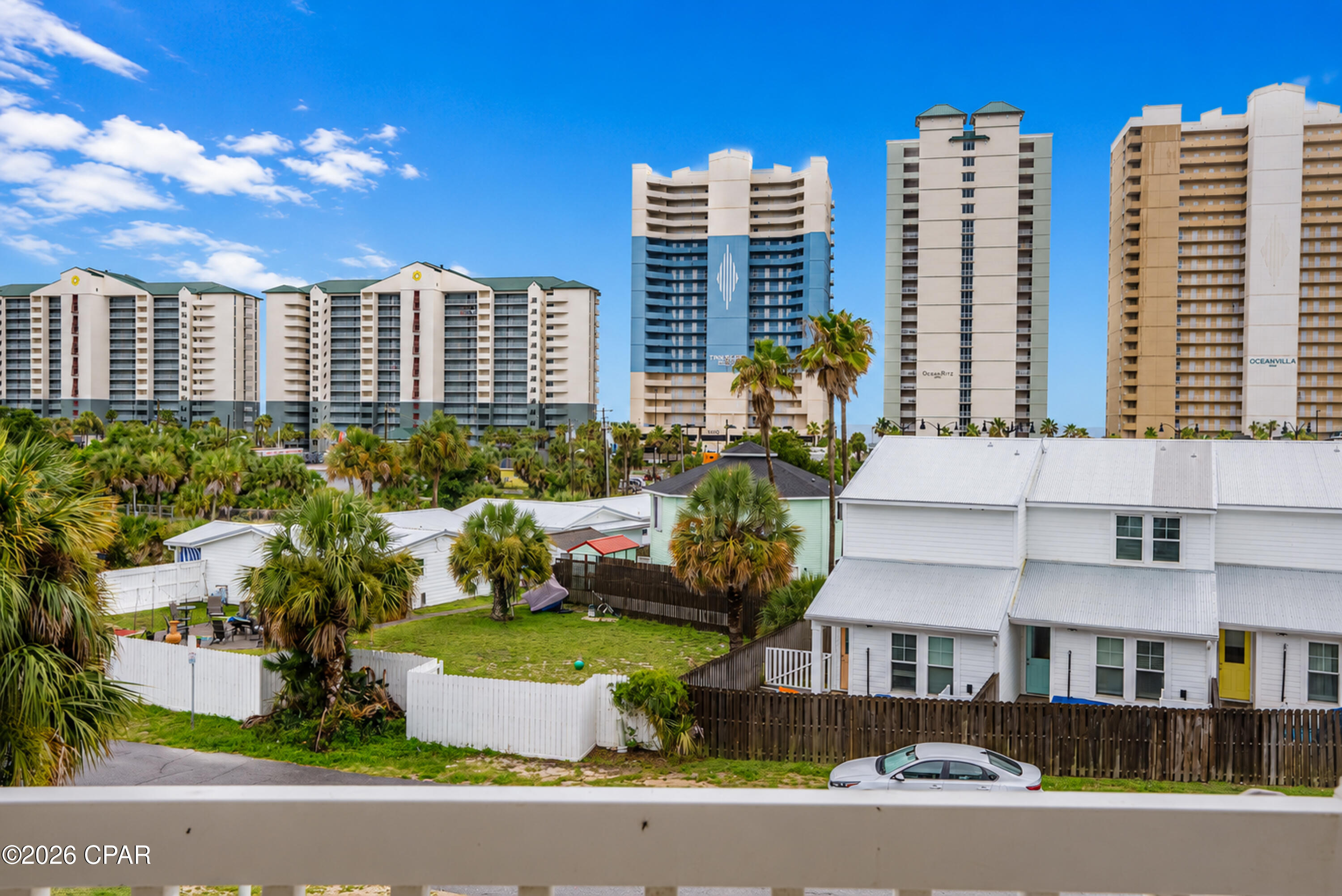 Long Beach 3rd - Residential