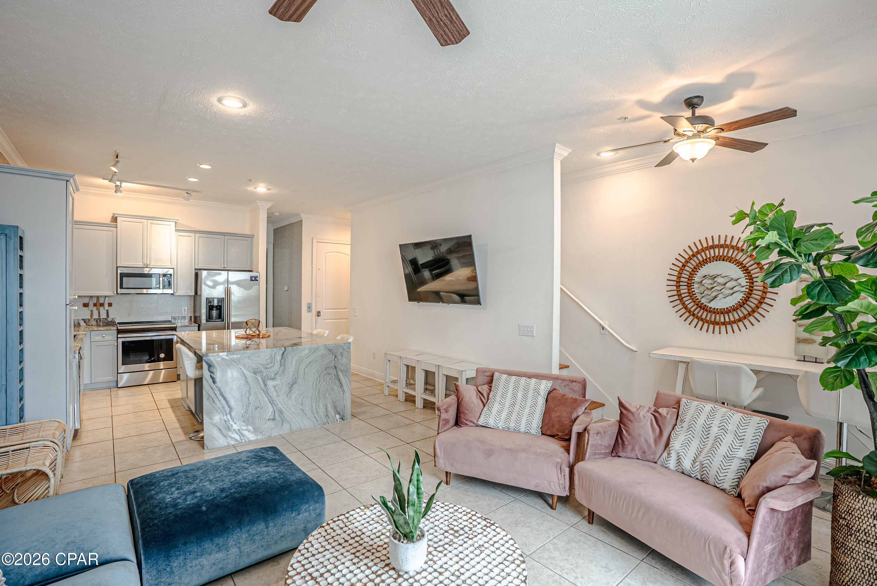 Long Beach 3rd - Residential