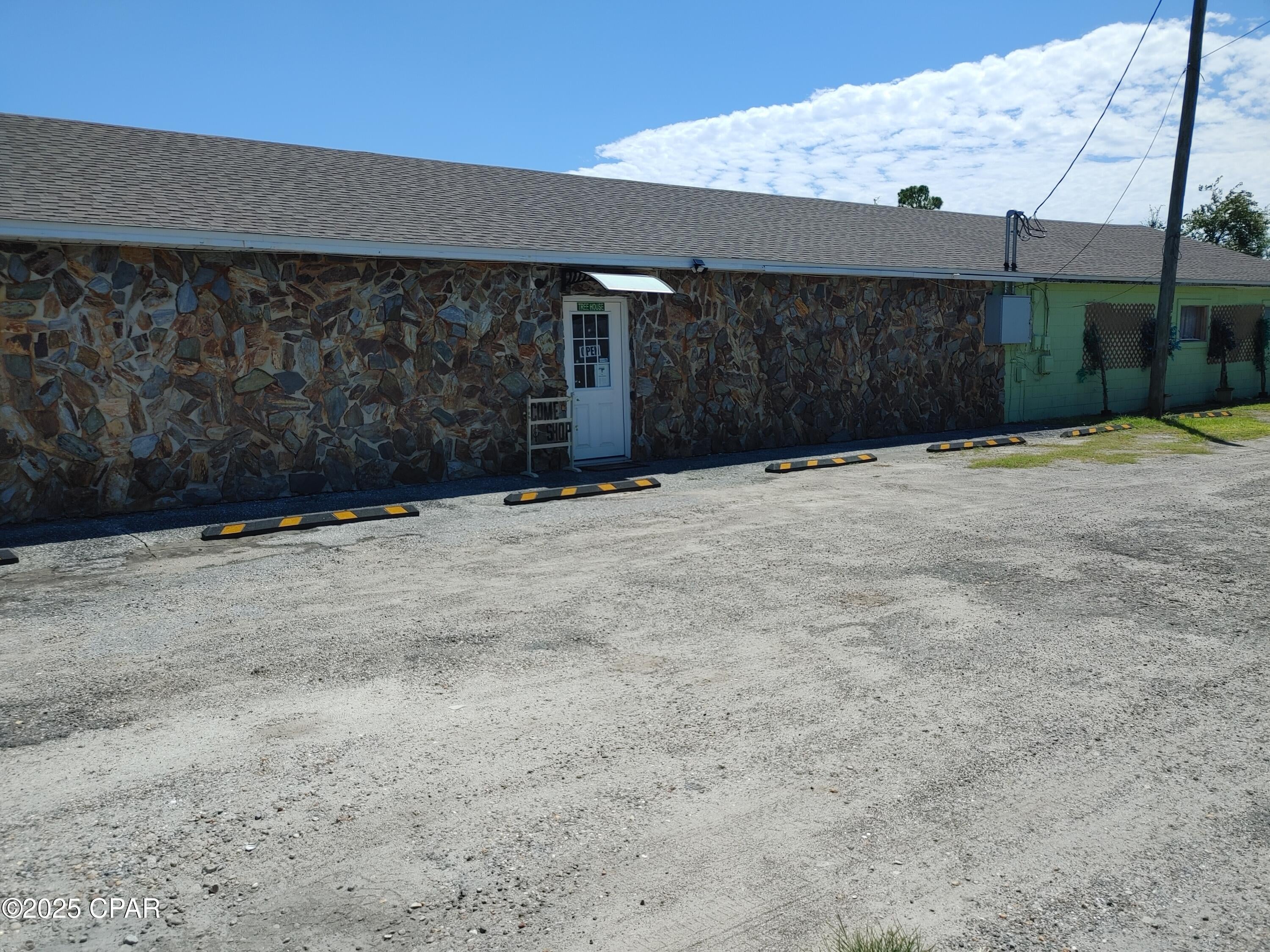 No Named Subdivision - Commercial Lease