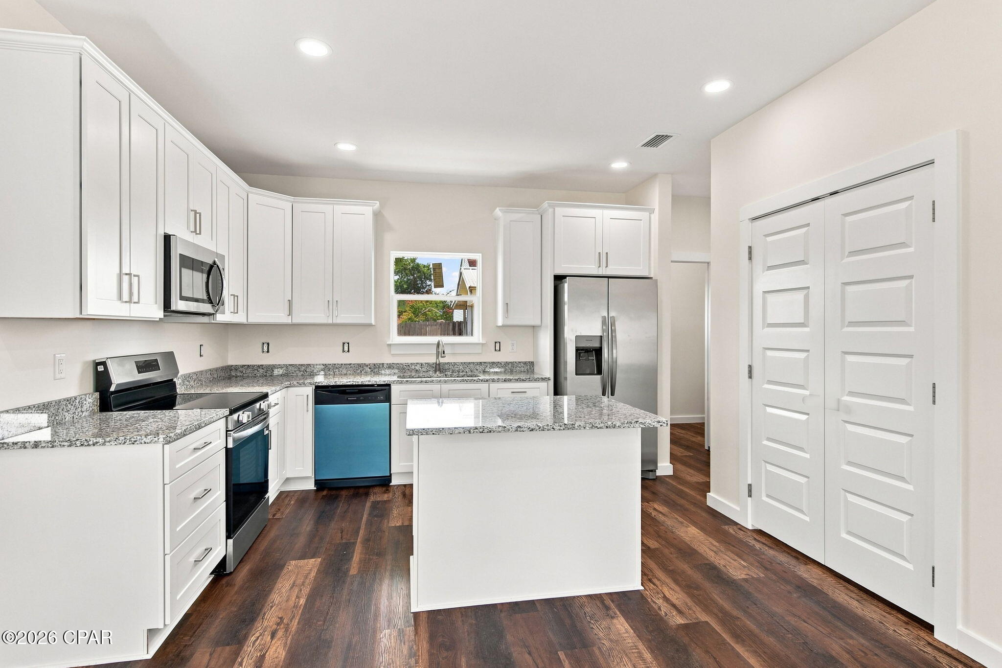 Shadow Bay Unt 3 & 4 - Residential