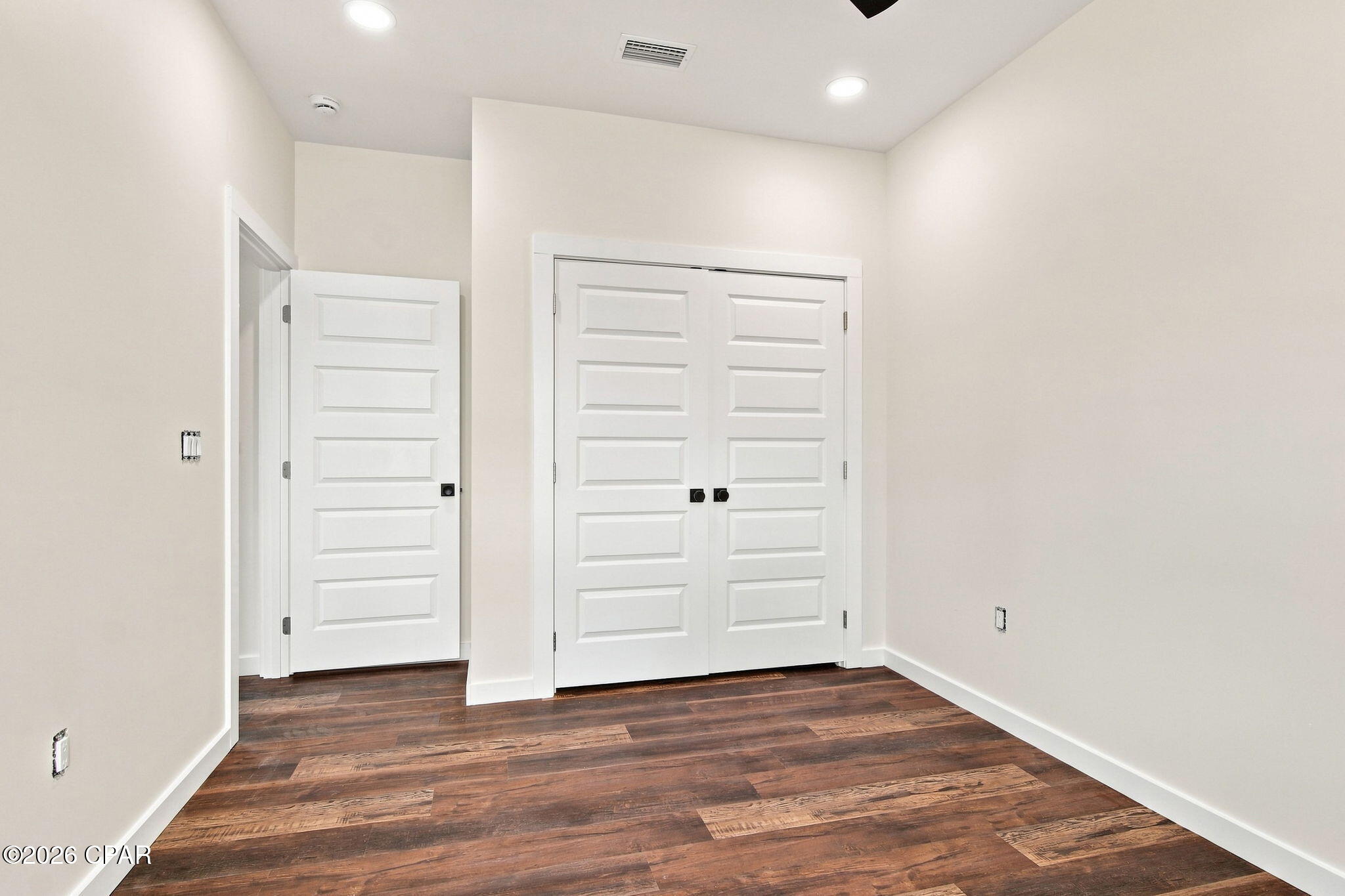 Shadow Bay Unt 3 & 4 - Residential