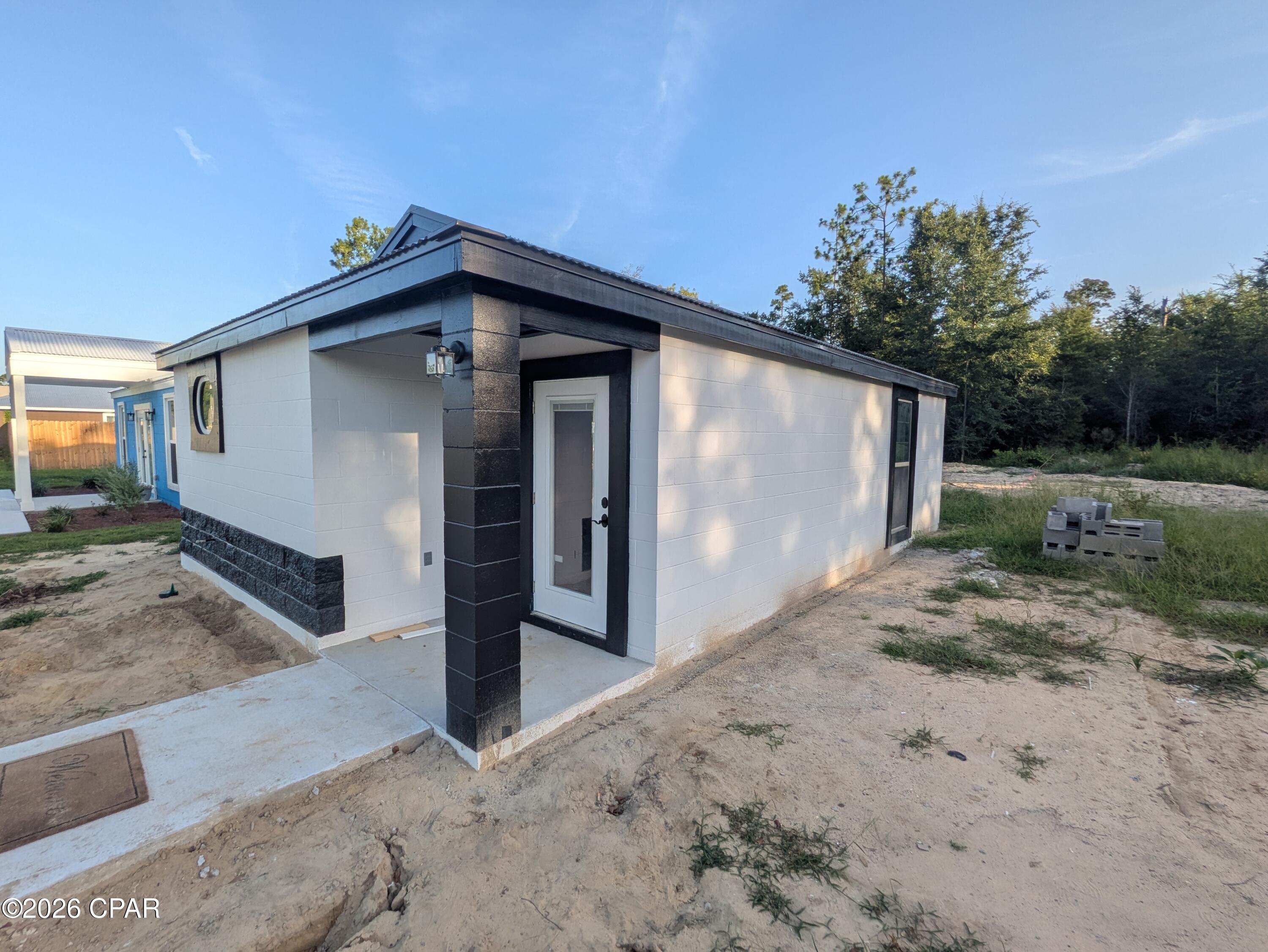 South Caravana Manor - Residential