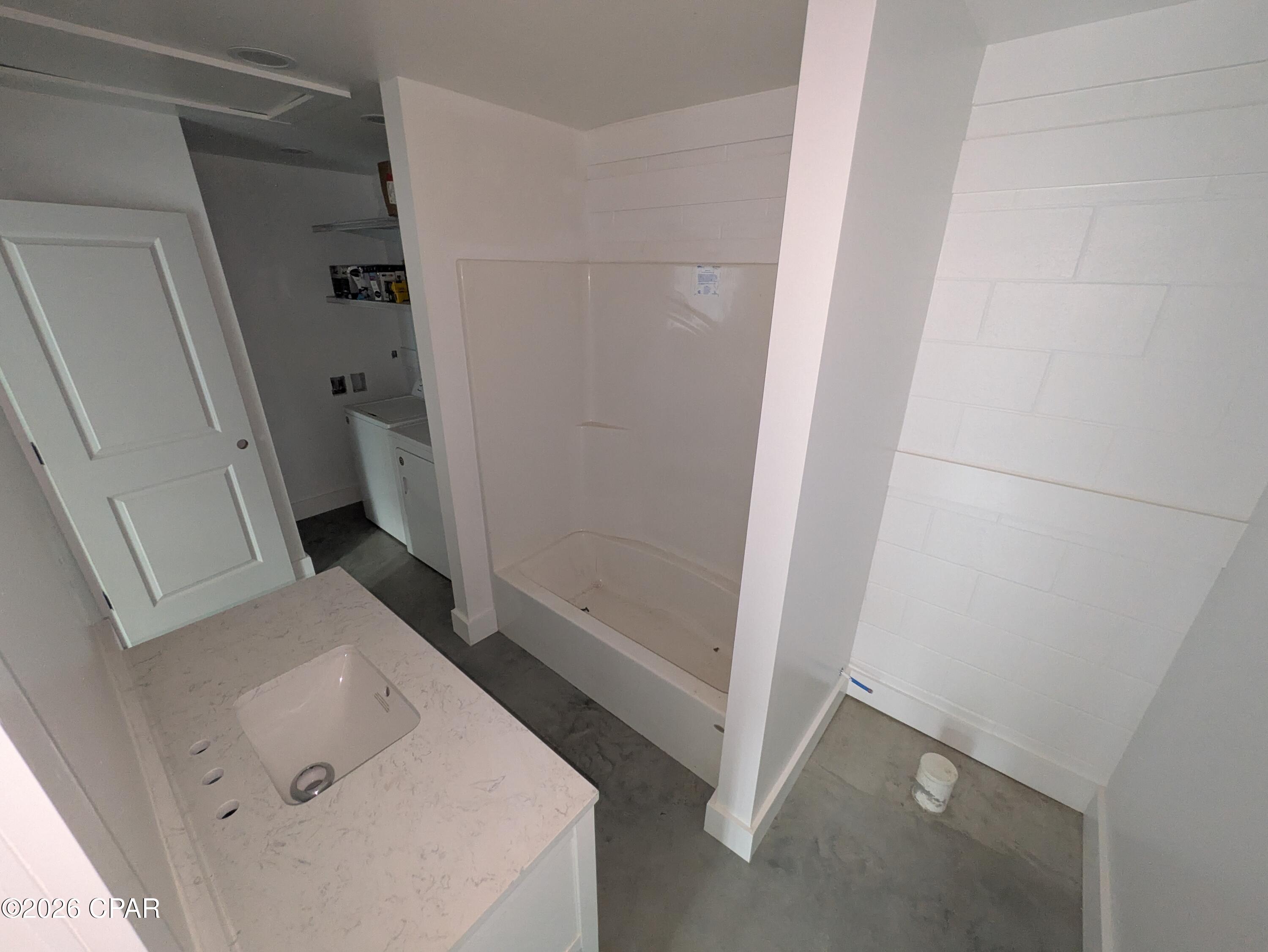 South Caravana Manor - Residential