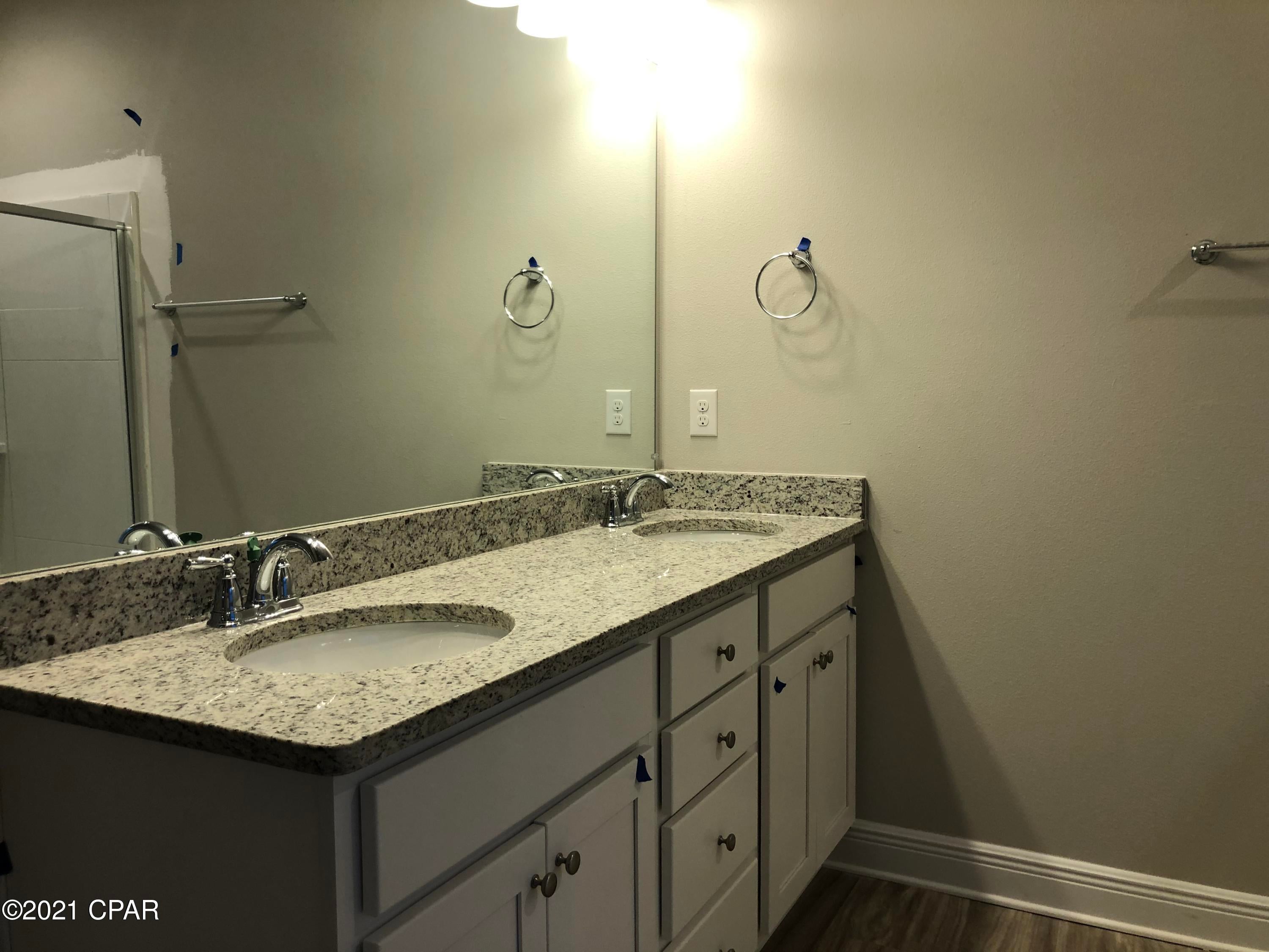 Emerald Cove Villas - Residential