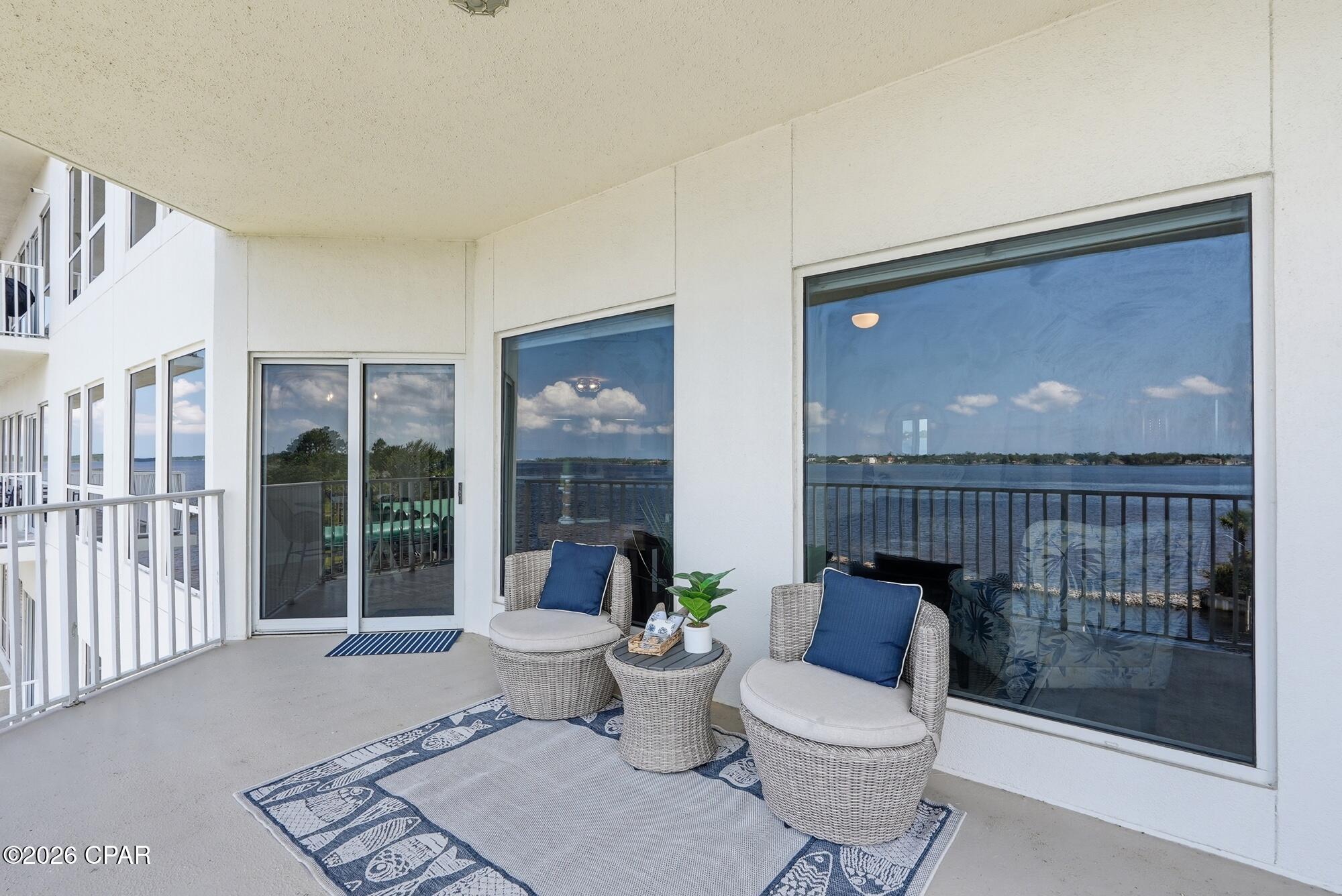 Marina Bay Condo - Residential