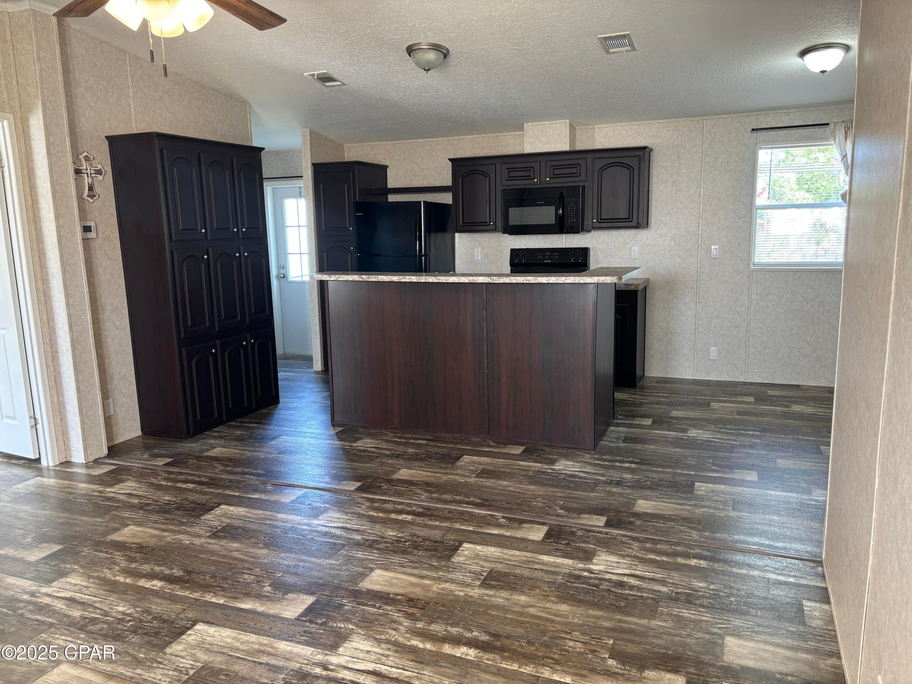 Bayview Heights - Residential Lease
