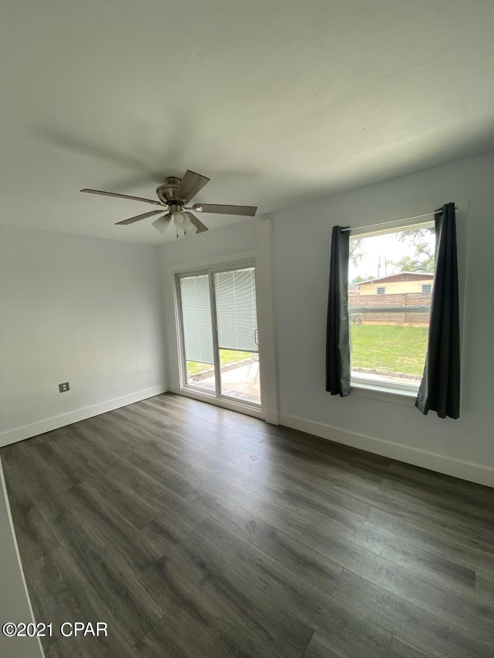 Long Point Park 1st Add - Residential Lease